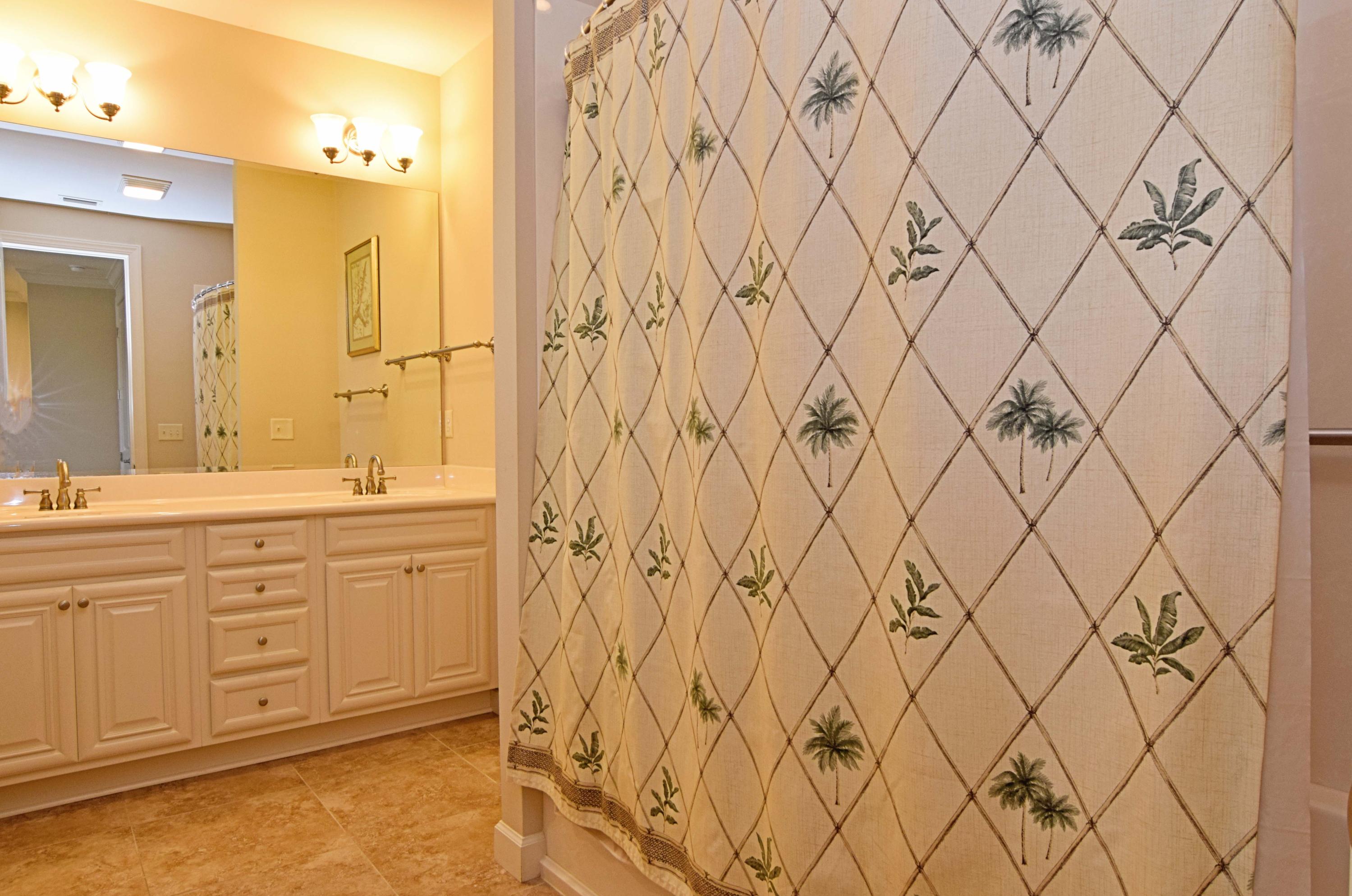 MARINA LANDING - Residential