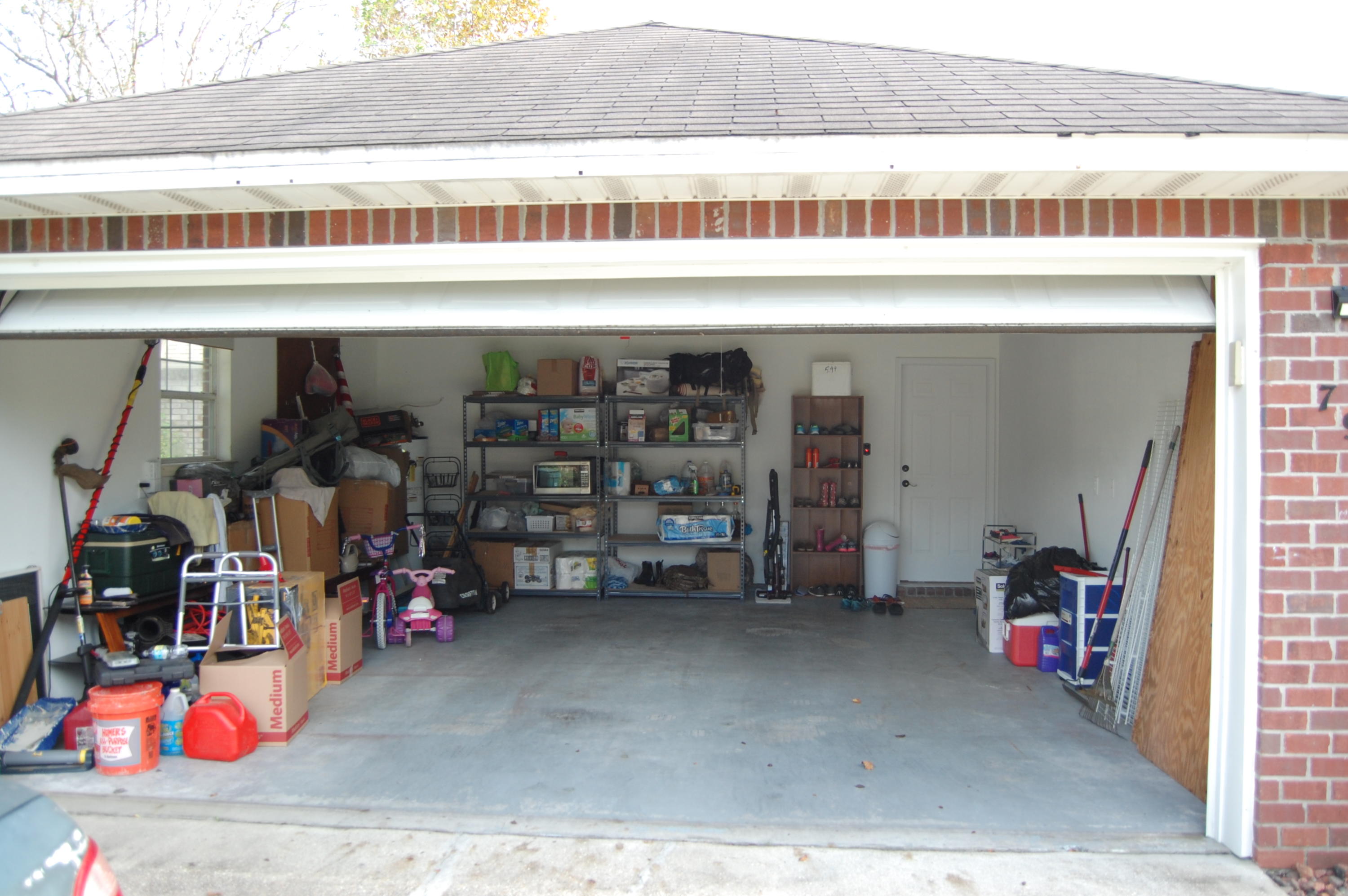 VILLA DANIELLE 1ST ADDN - Residential