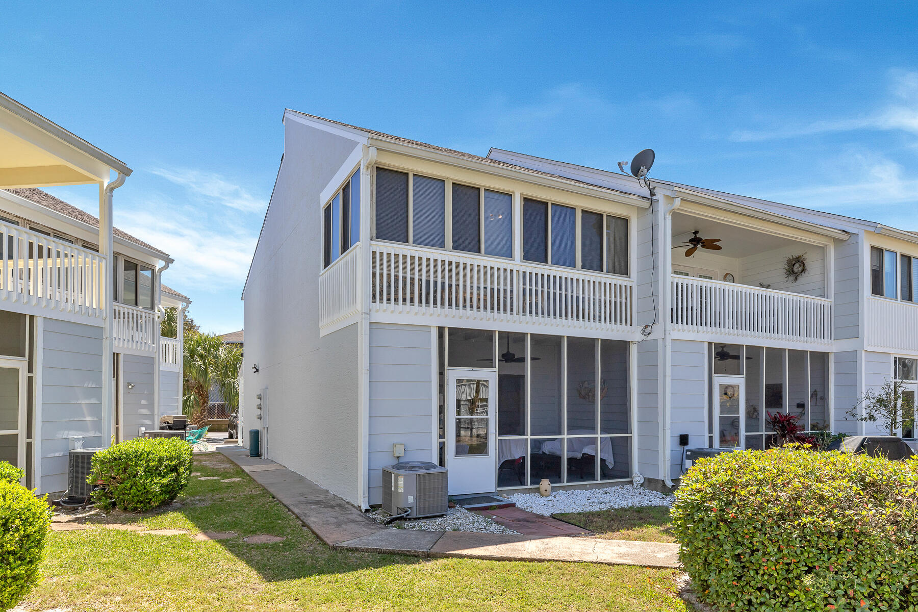 MISTY COVE T/H PH 2 - Residential