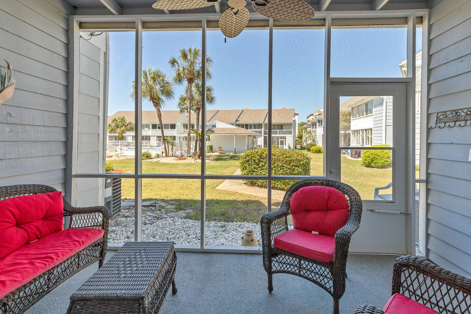 MISTY COVE T/H PH 2 - Residential