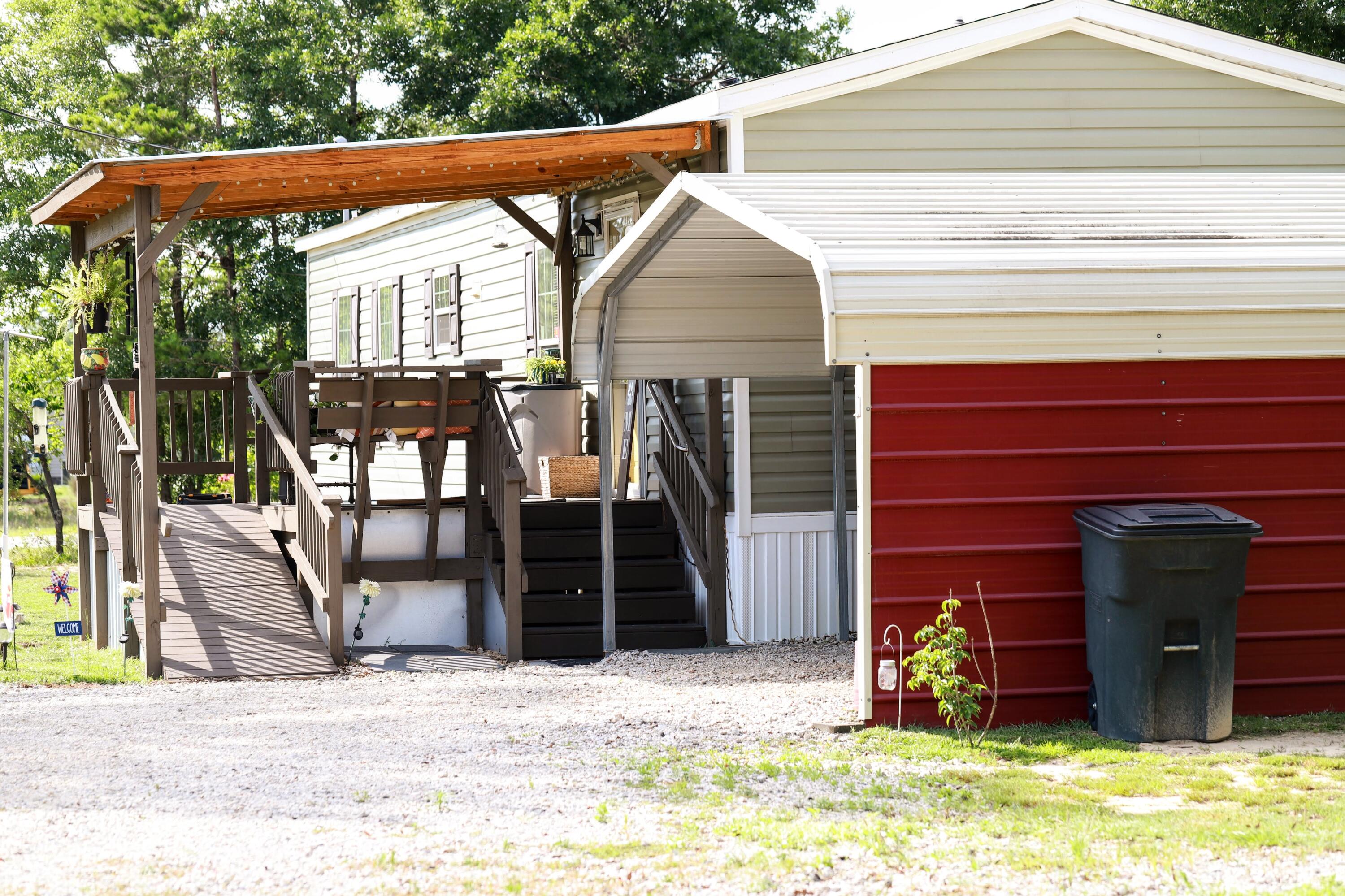 OAKWOOD HILLS UNIT 1 - Residential