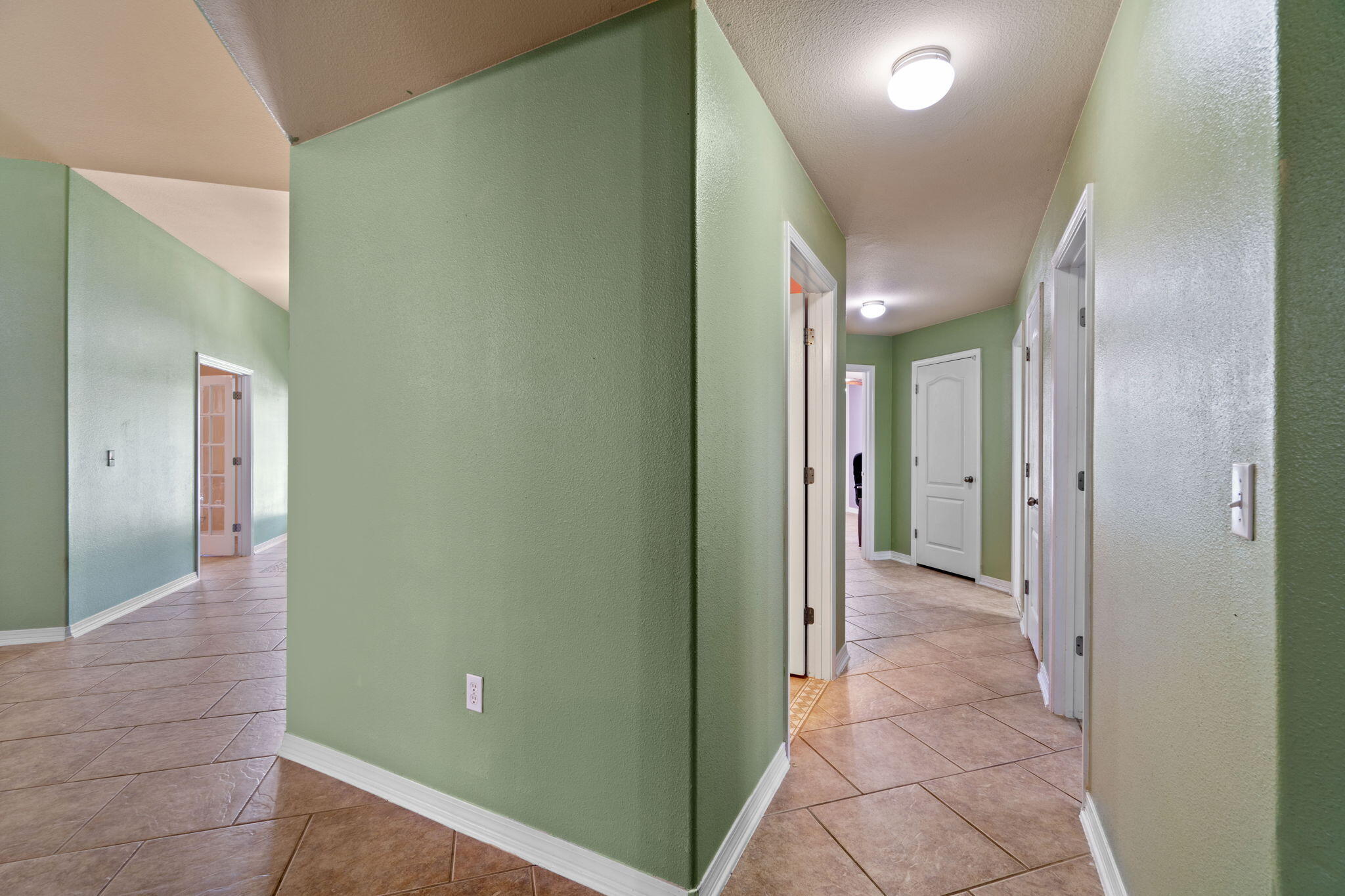 SUMMERSET ESTATES - Residential