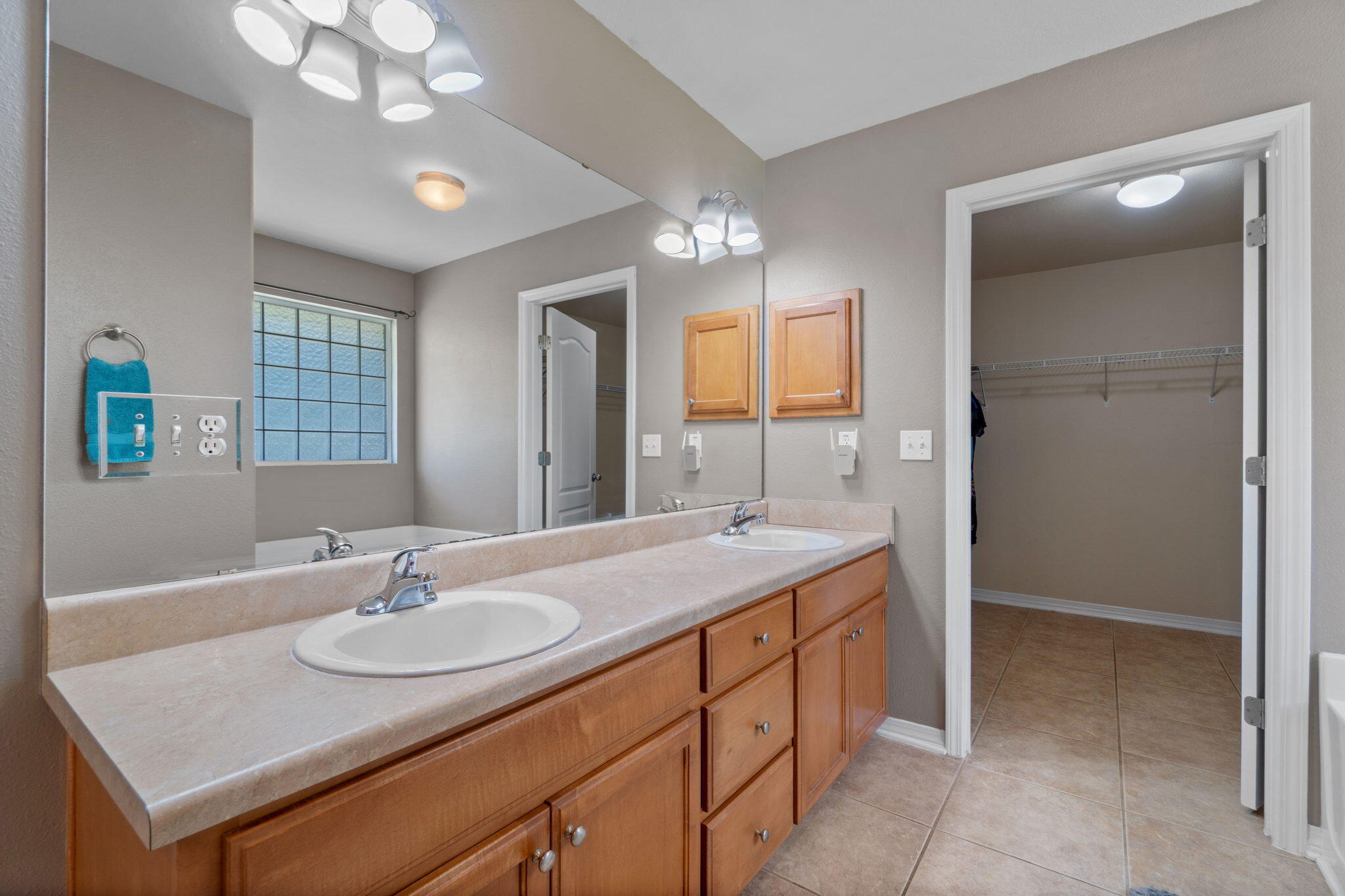 SUMMERSET ESTATES - Residential