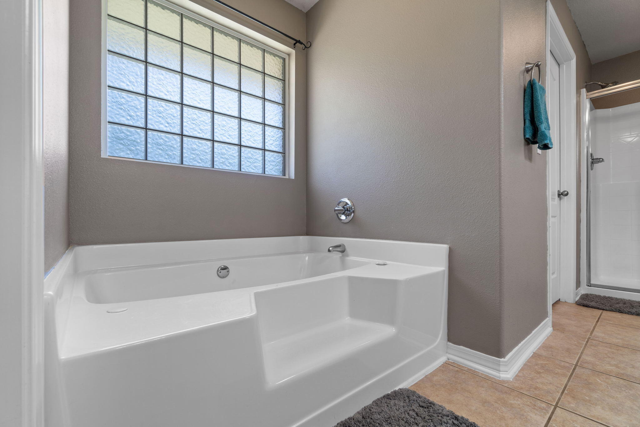 SUMMERSET ESTATES - Residential