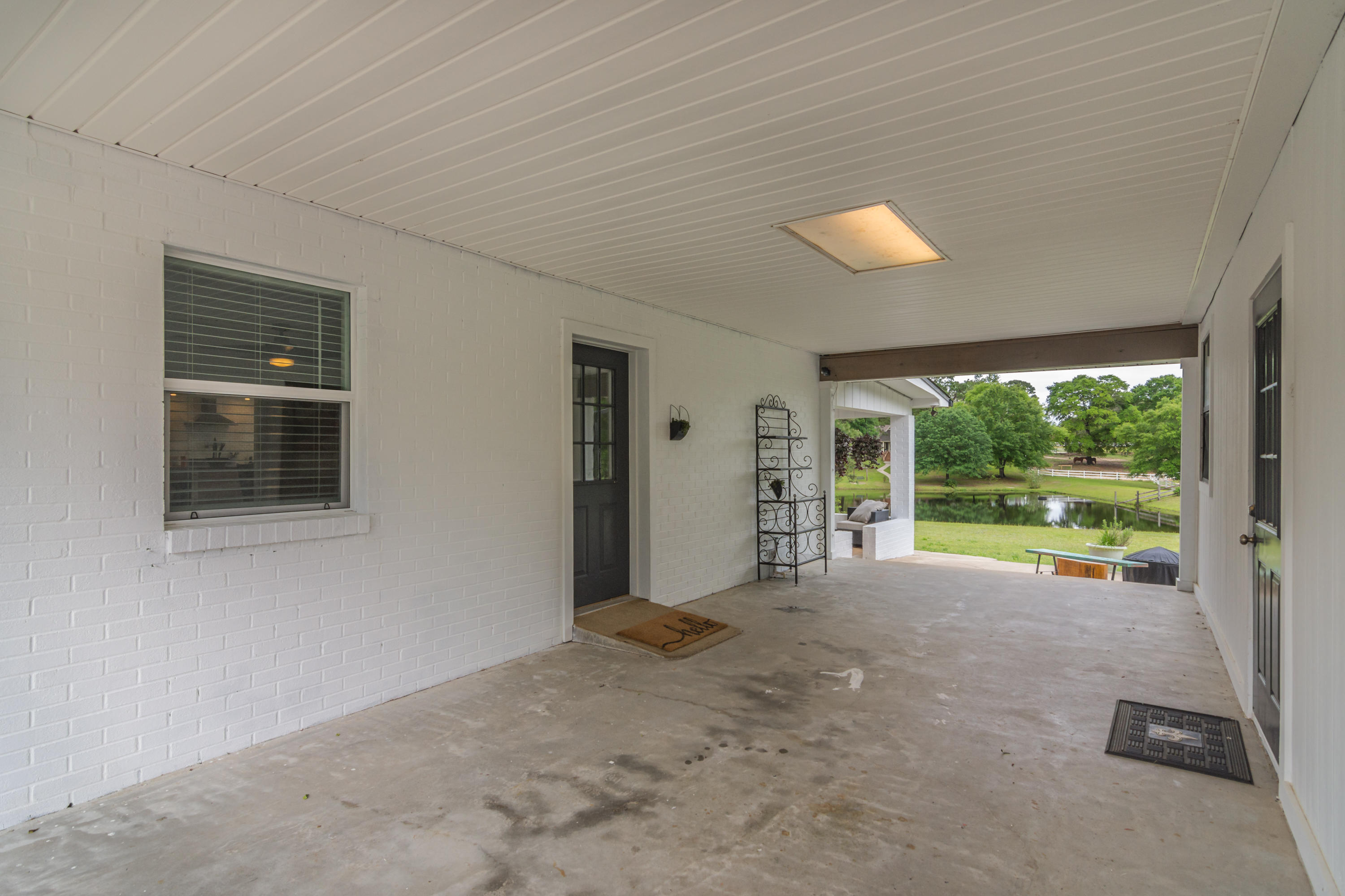 KENNEDY LAKE (UNRECORDED) - Residential