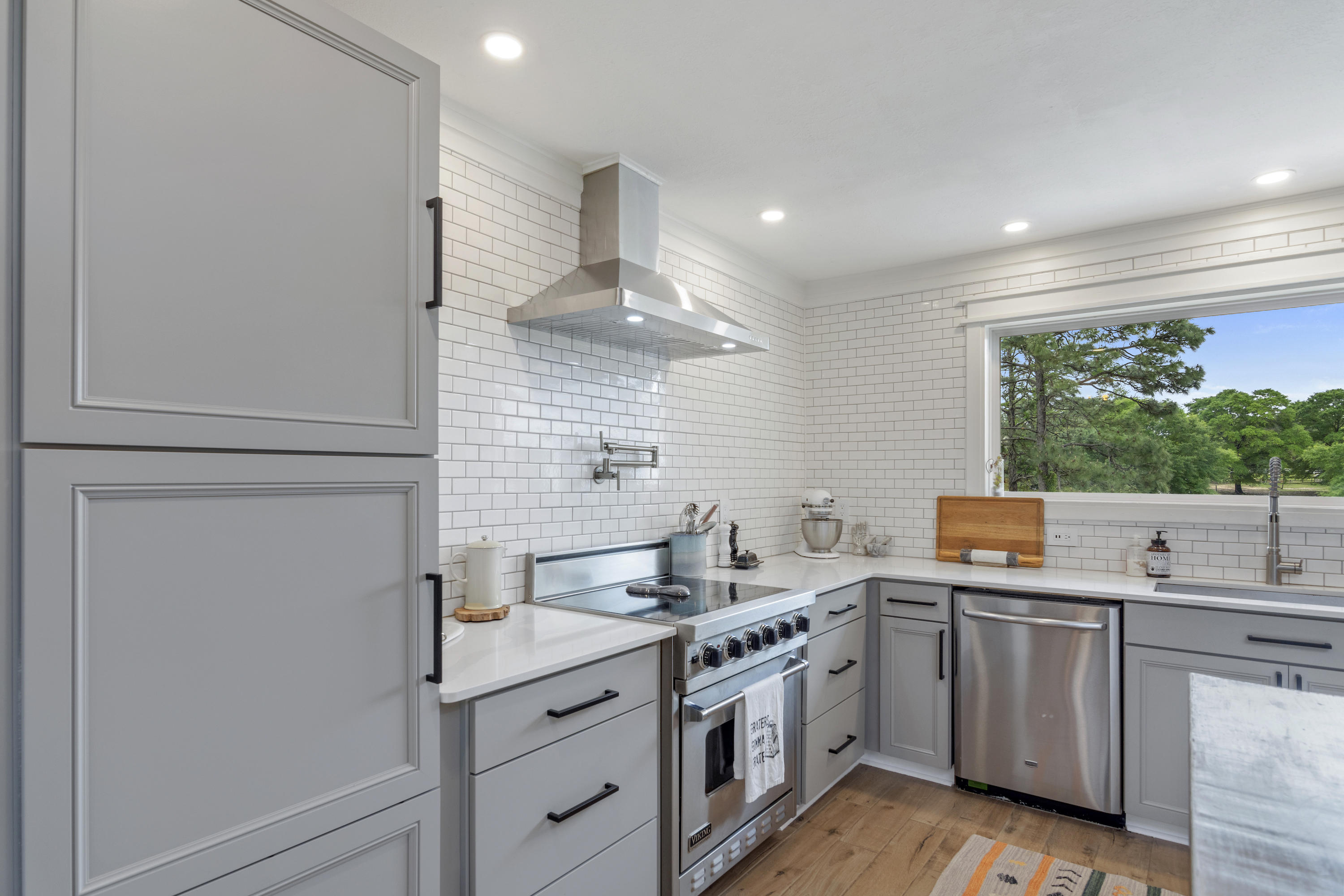 KENNEDY LAKE (UNRECORDED) - Residential