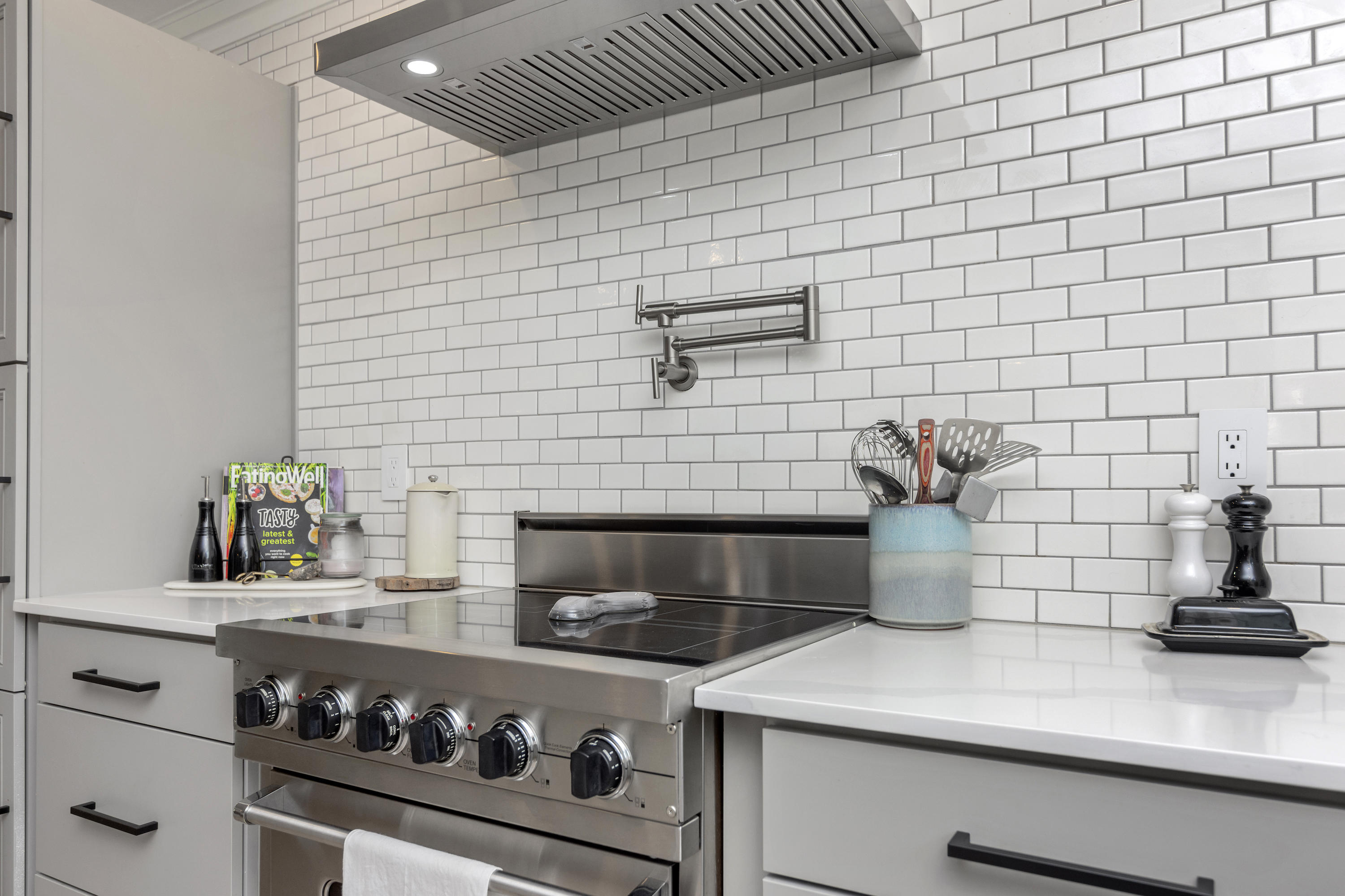 KENNEDY LAKE (UNRECORDED) - Residential