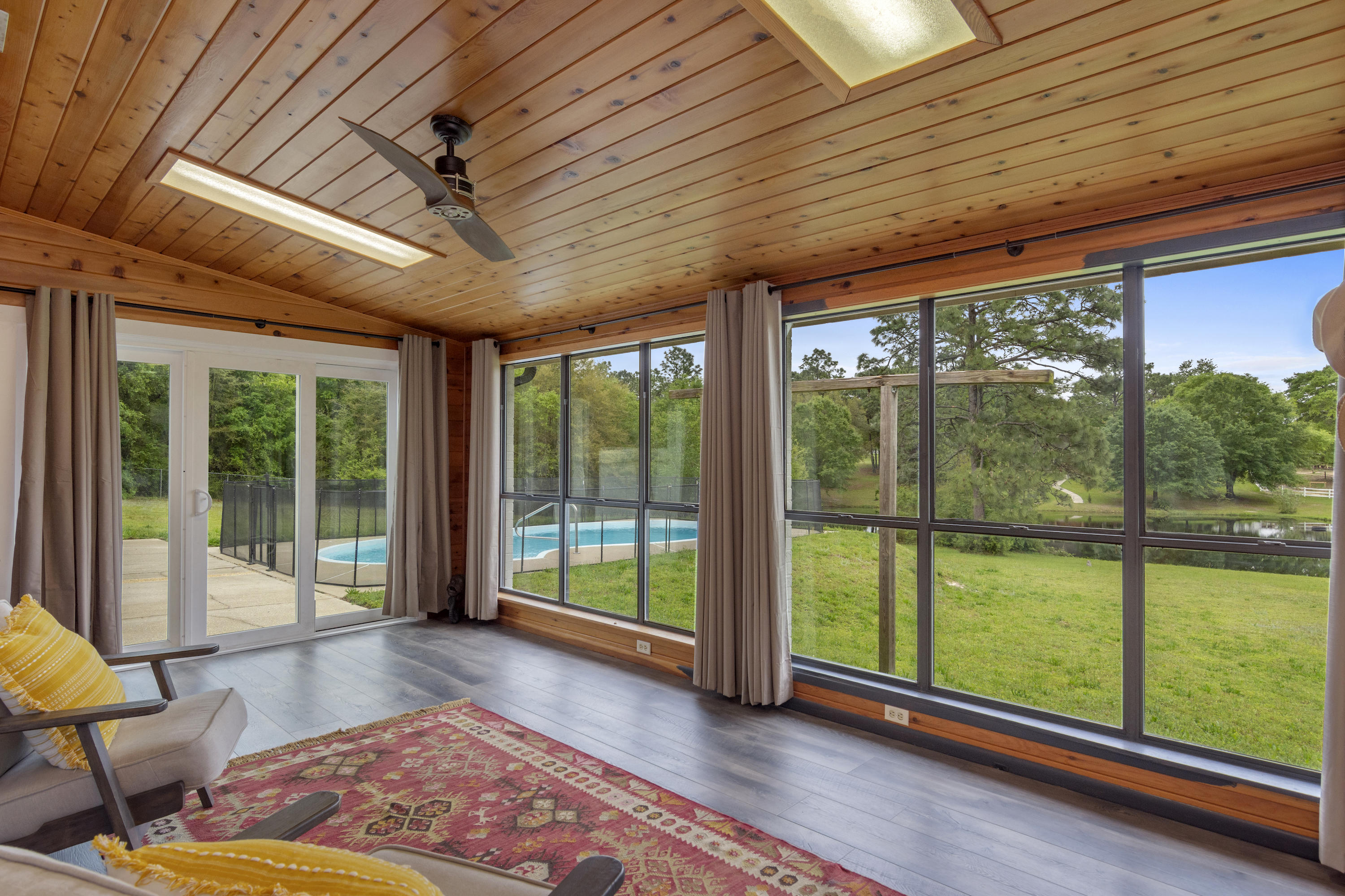 KENNEDY LAKE (UNRECORDED) - Residential