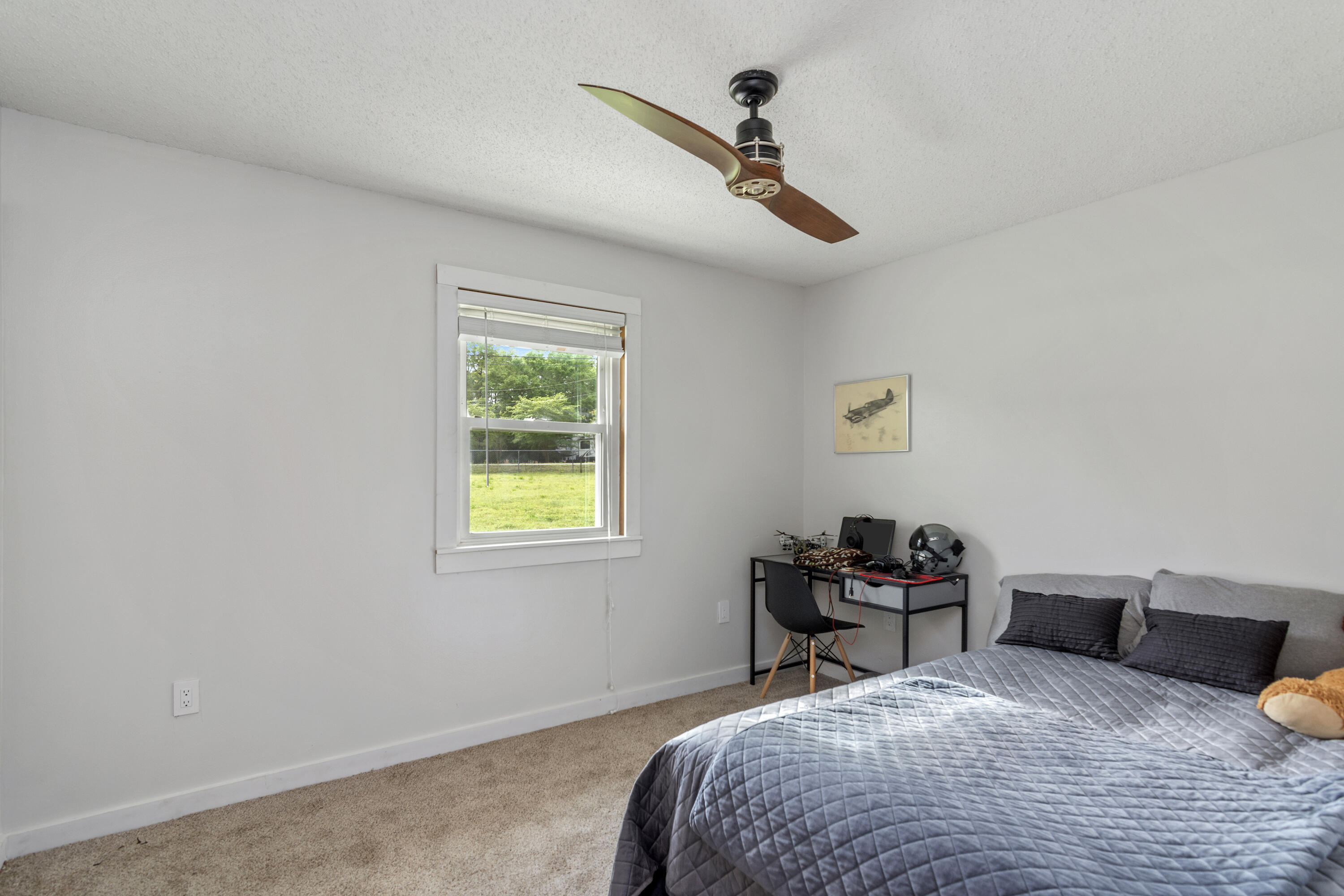 KENNEDY LAKE (UNRECORDED) - Residential