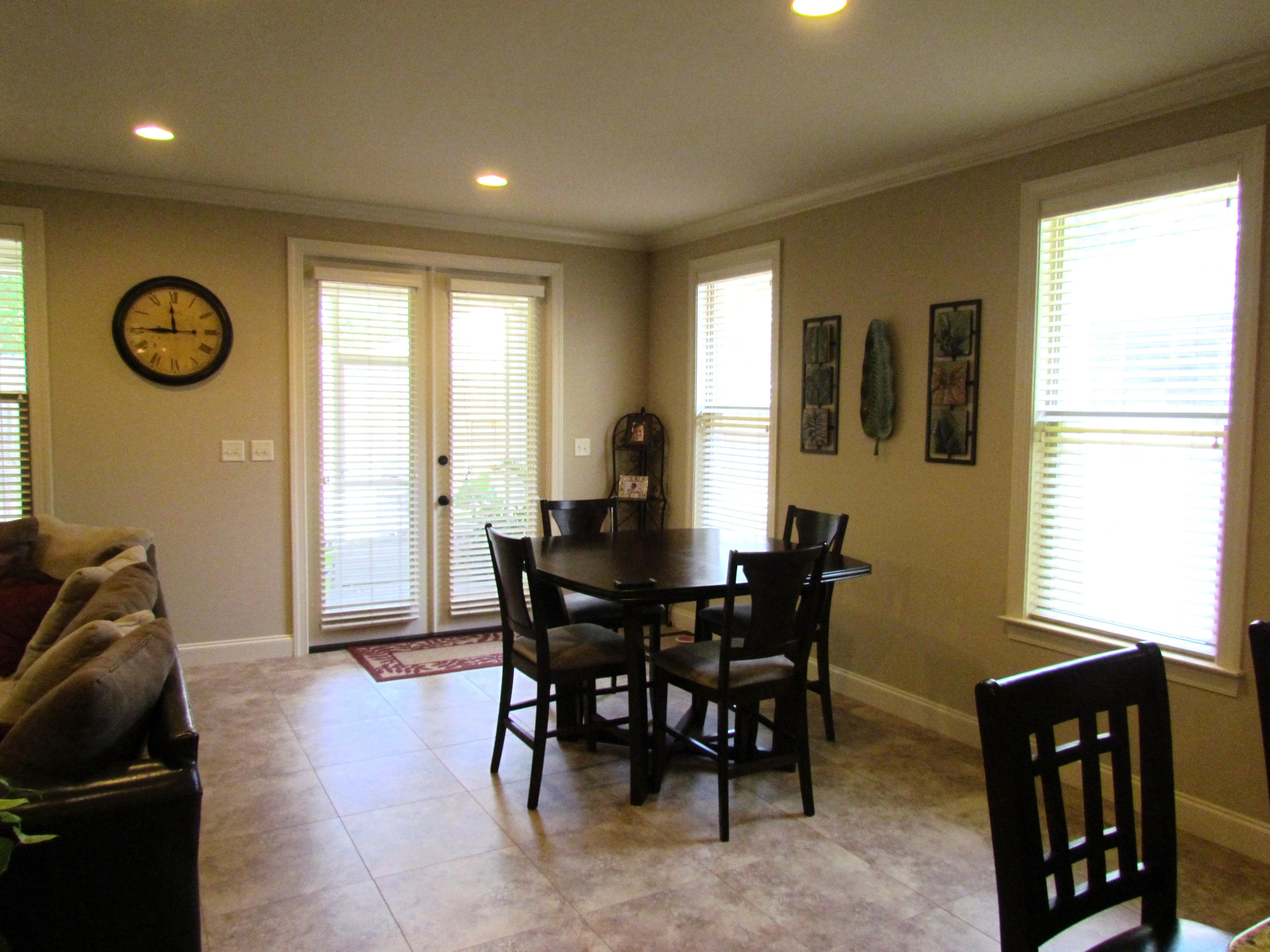 ARROWHEAD S/D lot #9 - Residential Lease