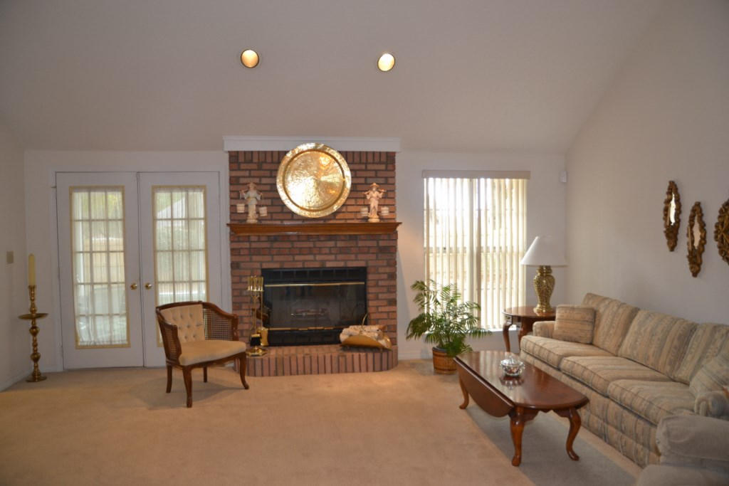 SAVANNAH OAKS - Residential