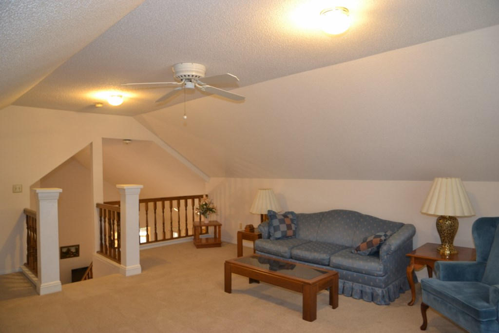 SAVANNAH OAKS - Residential