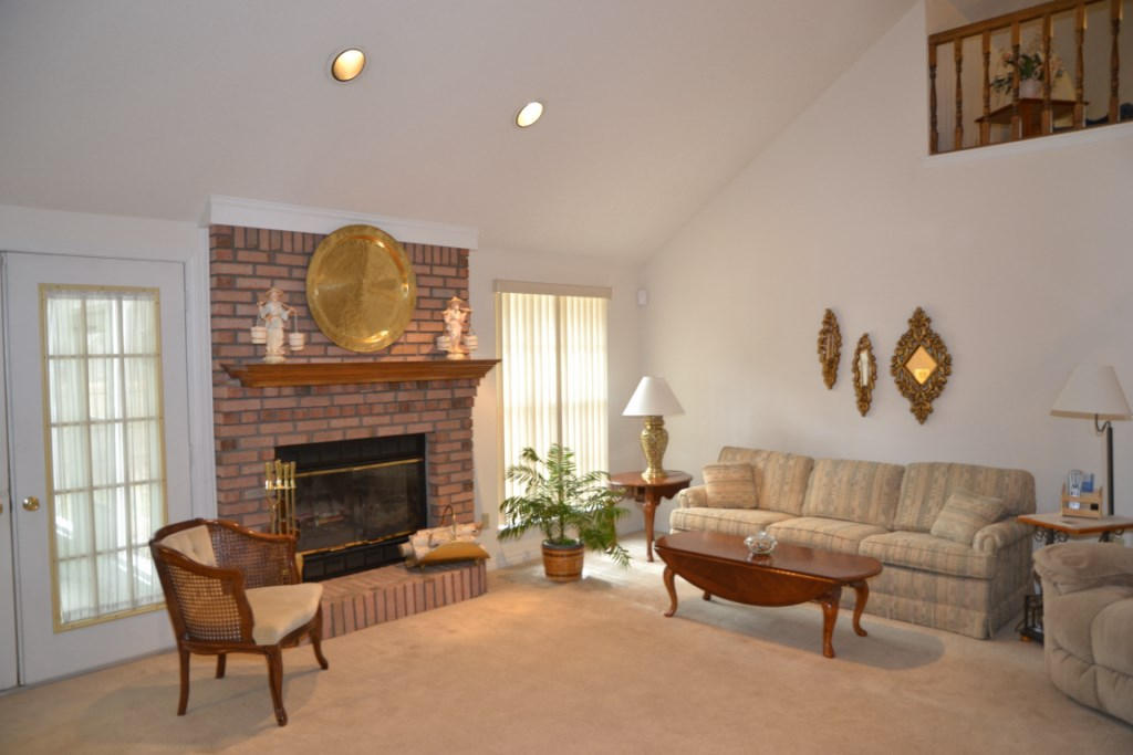 SAVANNAH OAKS - Residential