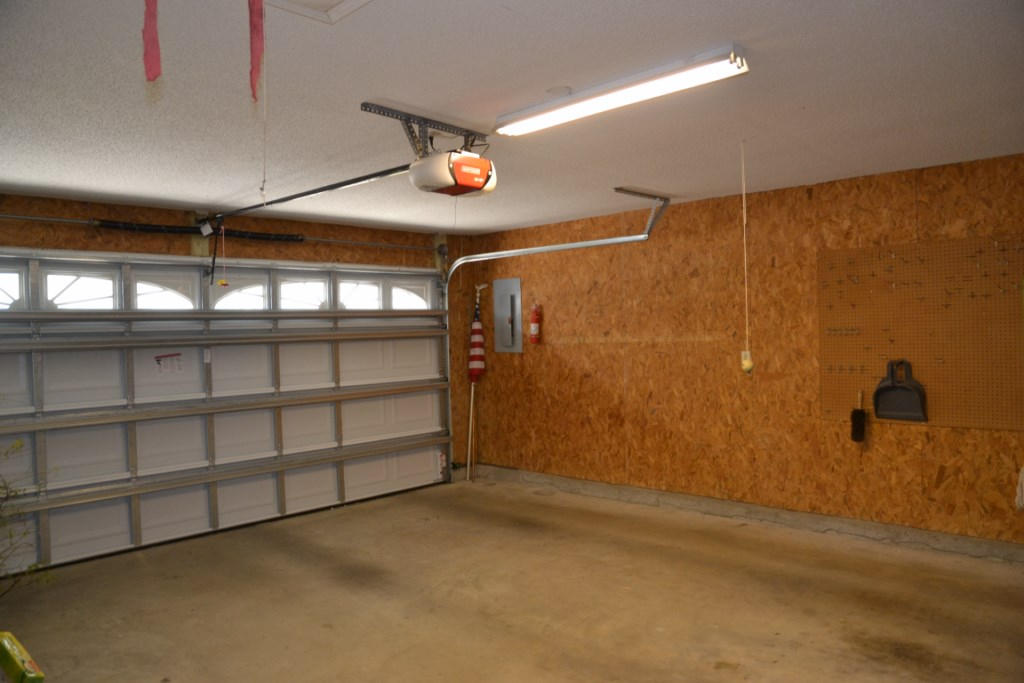 SAVANNAH OAKS - Residential