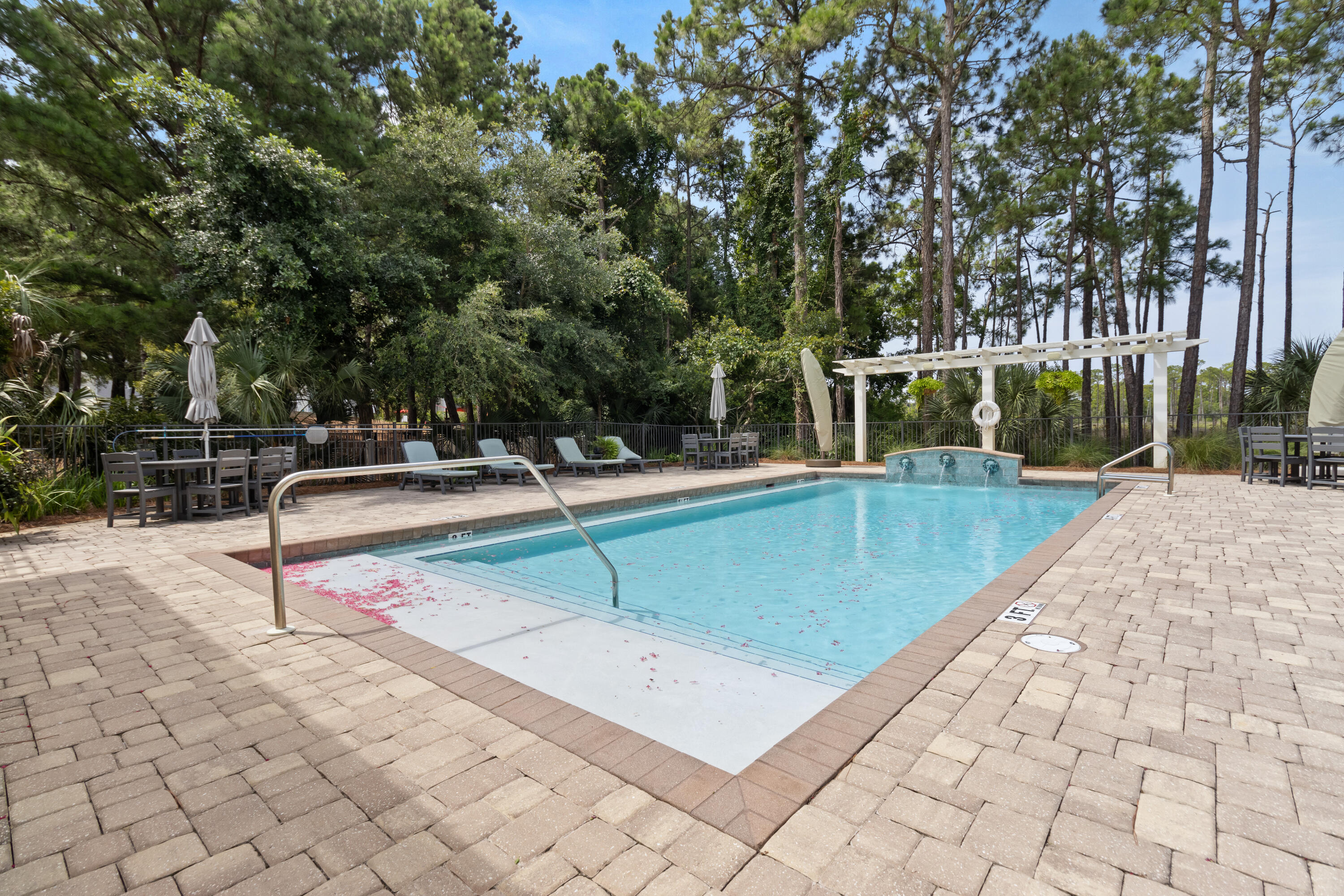 ANCHORAGE AT SANDESTIN THE - Residential