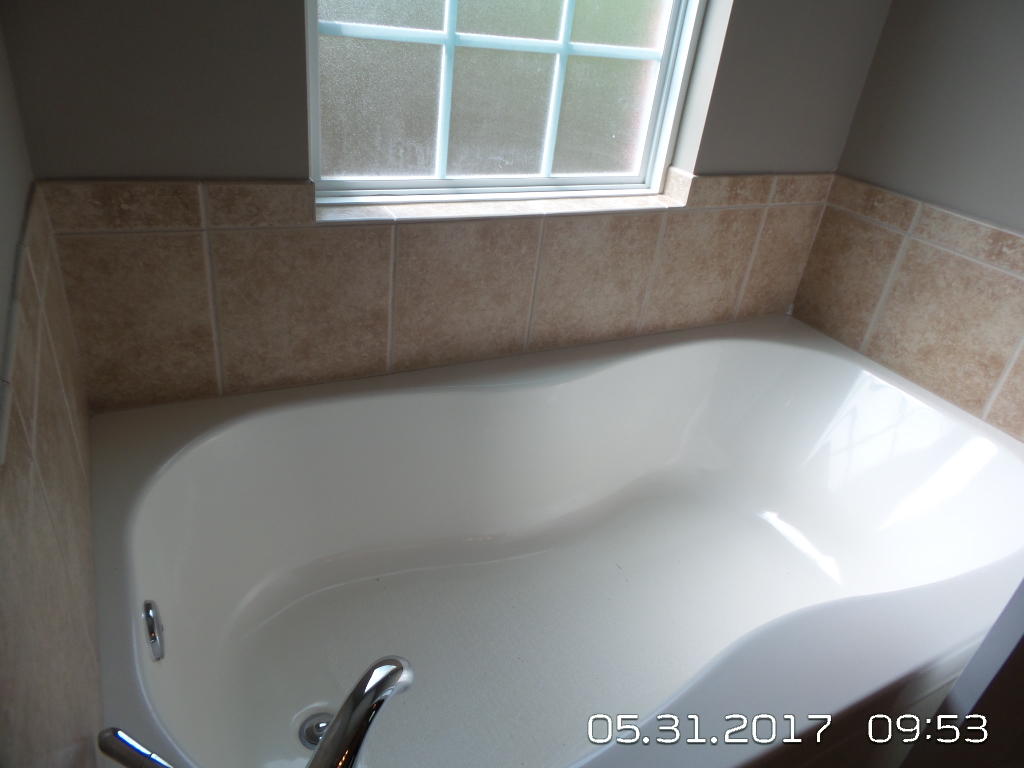 SHADOW PINES - Residential Lease