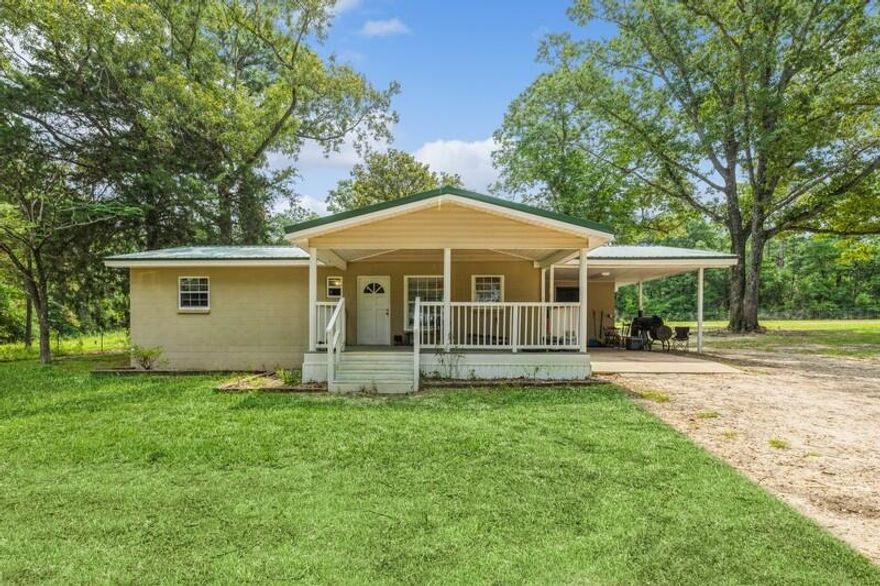 20k Price Improvement, Motivated Seller! Don't miss out on this country beauty, sitting on over 6 acres of land; LESS THAN 10 MINS FROM THE RIVER! The views are breathtaking all around. Enjoy quiet mornings on the large covered front porch, walk in to the eat in kitchen from the front door, and right past into a large open living room. Down the hallway is the master bedroom, 2 additional spare rooms and a large bathroom with double vanities (newer sinks and faucets). A section of the yard is completely fence in around the home. The metal roof is only a year and a half old; HVAC less than 2 years old, and the septic system was completely redone 3 years ago. Property also has a set up for a camper or RV, there is a 30 AMP plug, 100 AMP breaker box, and a 220 Cord and plug.