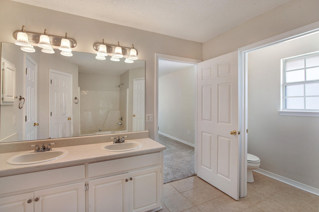 RIVERCHASE S/D PH 2 - Residential