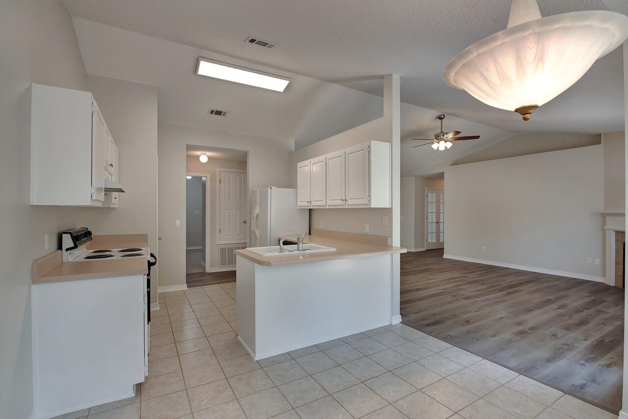 RIVERCHASE S/D PH 2 - Residential