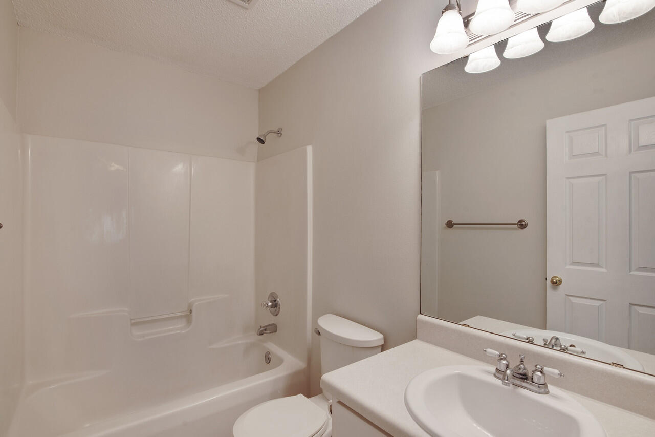 RIVERCHASE S/D PH 2 - Residential