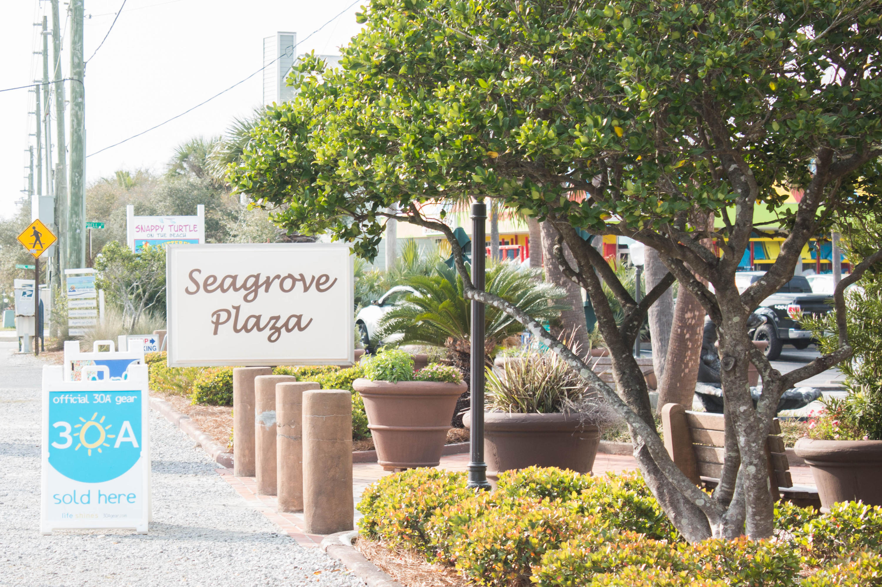 BEACHWOOD VILLAS CONDO PH 2 - Residential