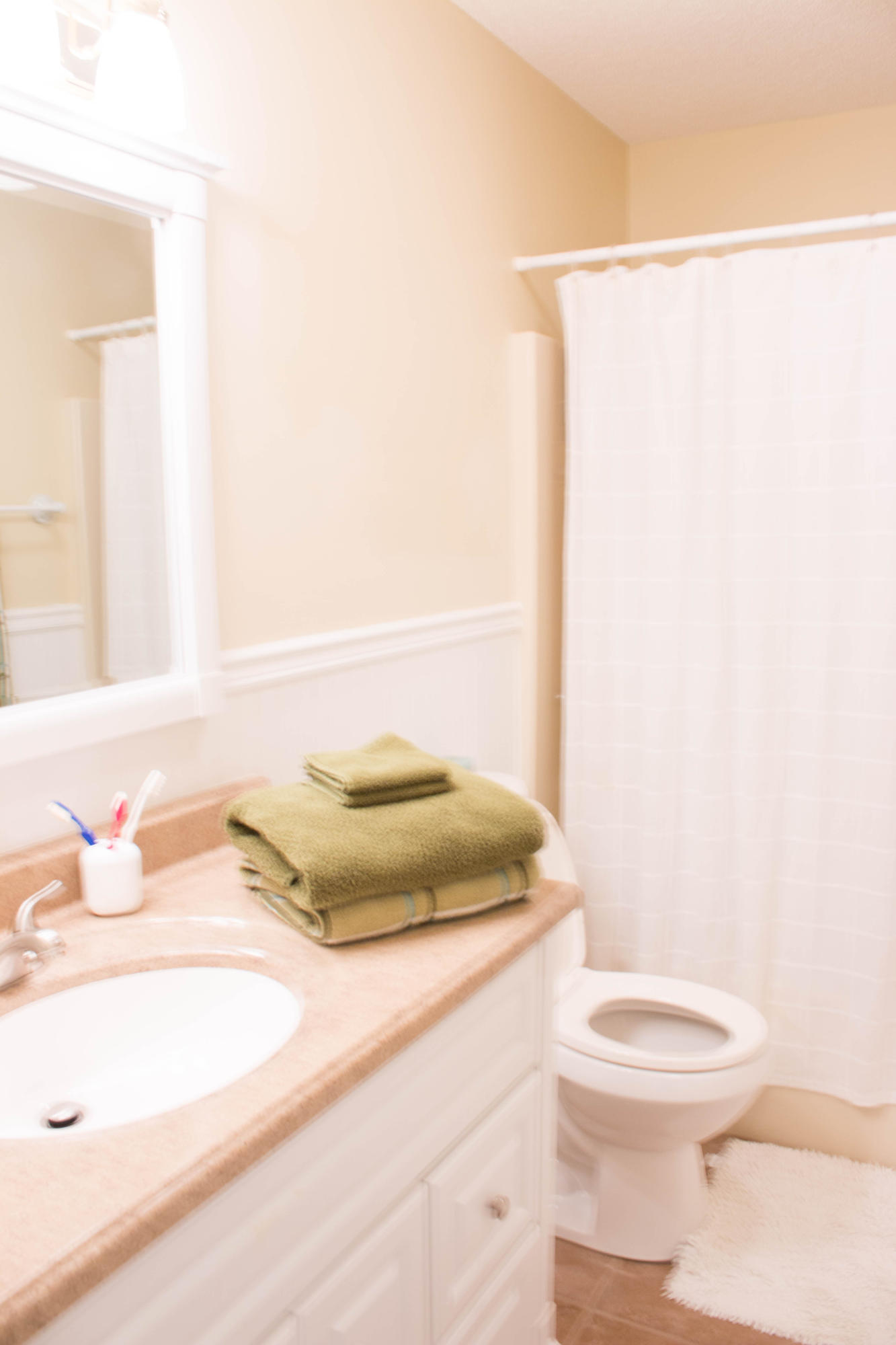 BEACHWOOD VILLAS CONDO PH 2 - Residential