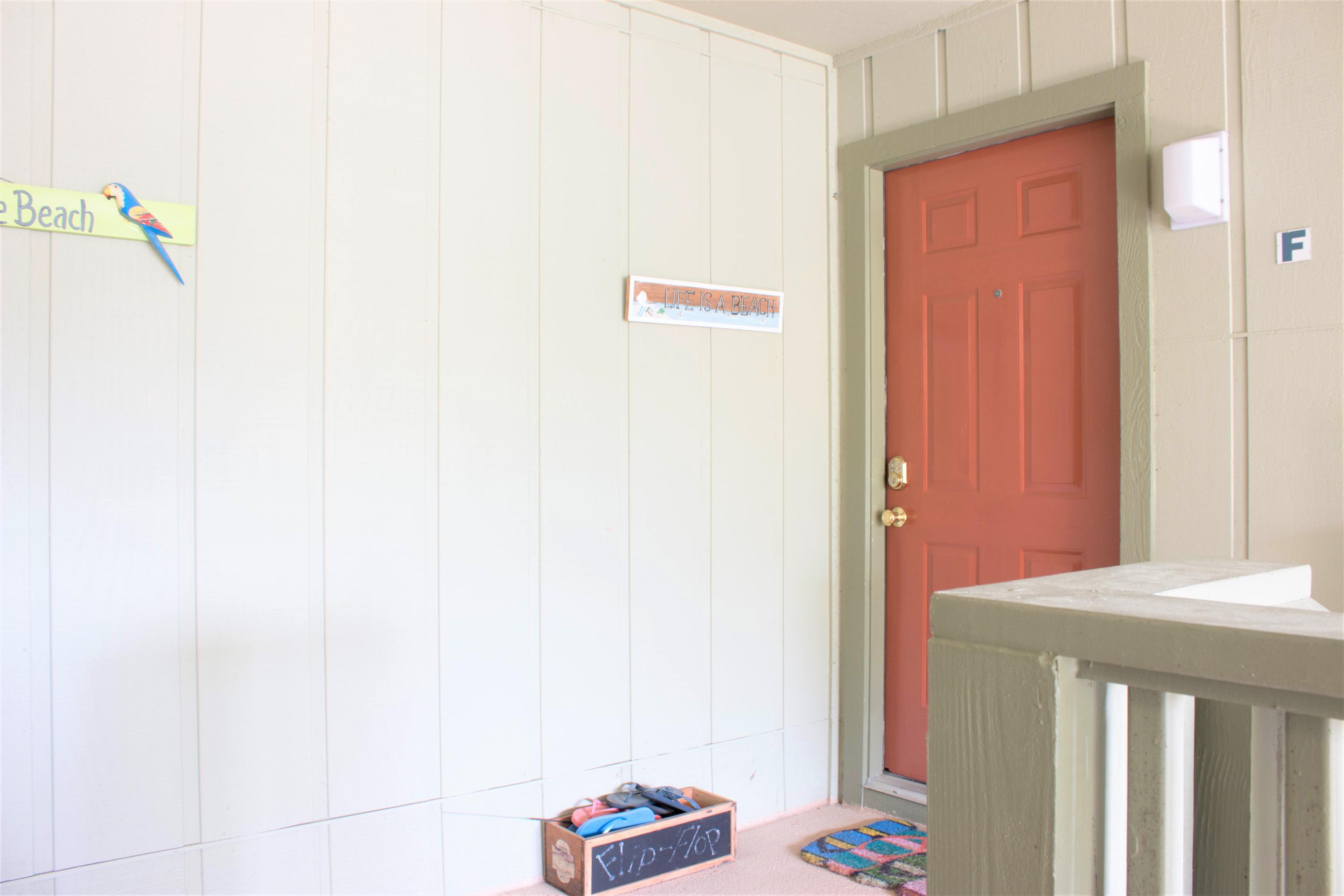 BEACHWOOD VILLAS CONDO PH 2 - Residential