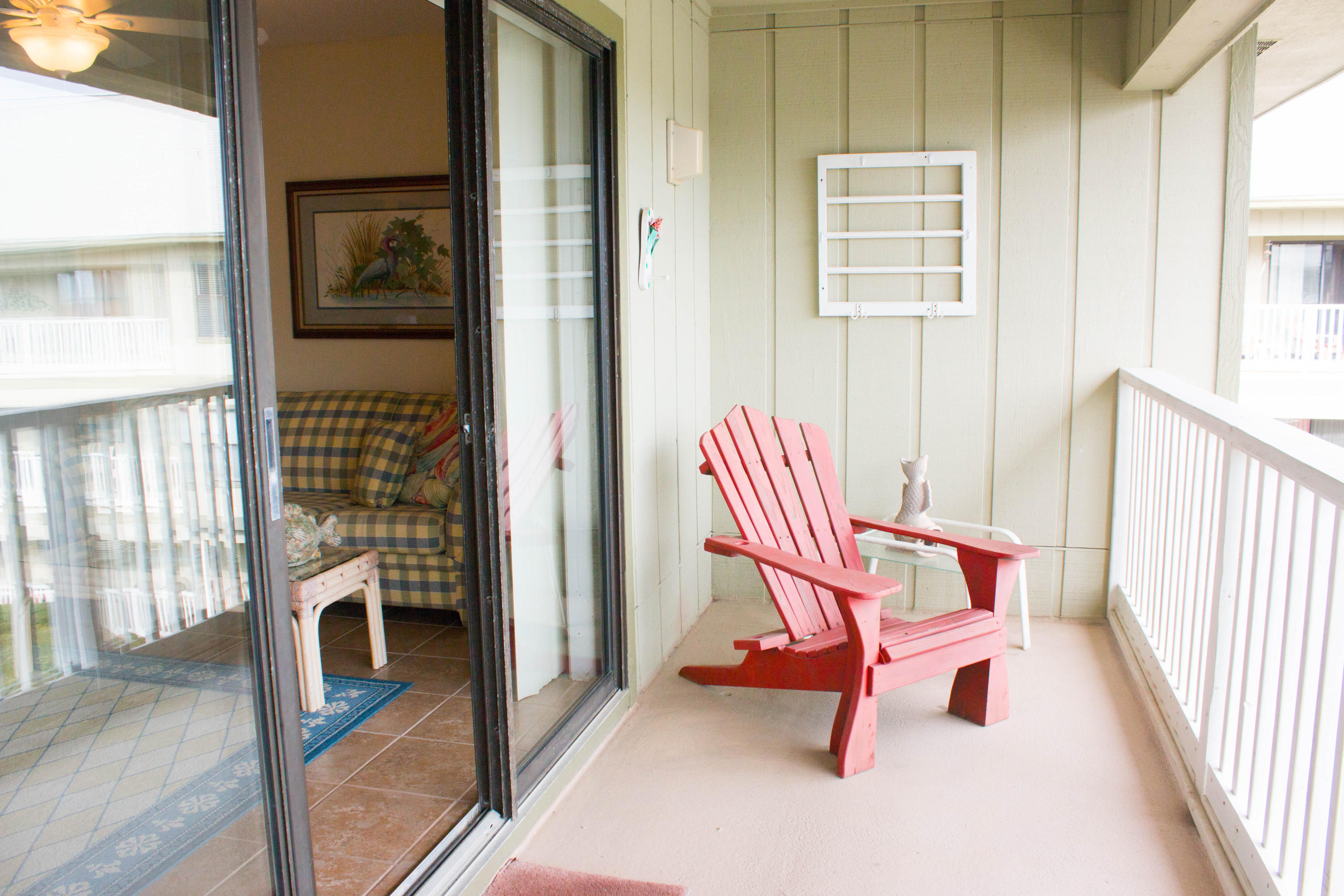 BEACHWOOD VILLAS CONDO PH 2 - Residential