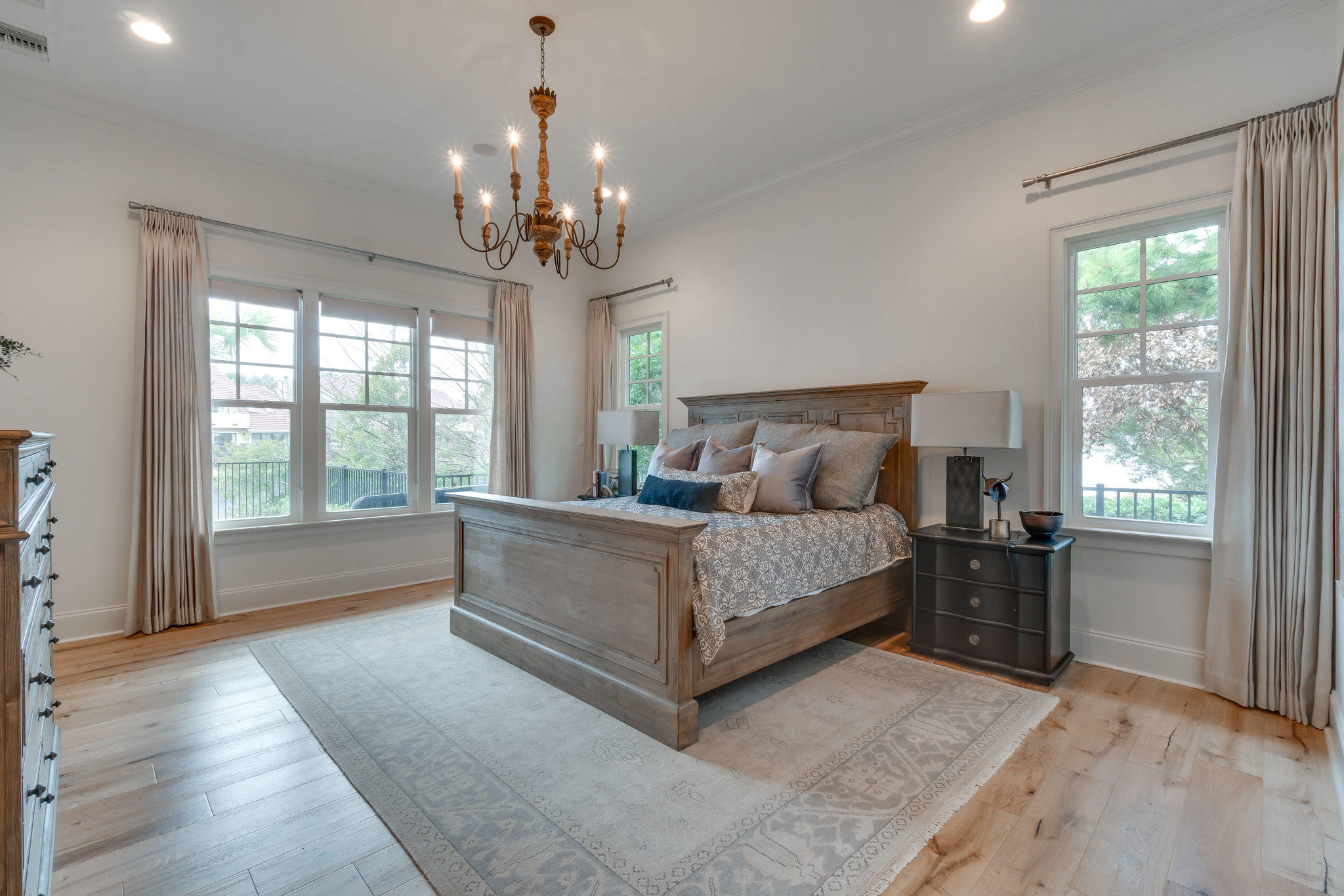 ISLAND ESTATES - Residential