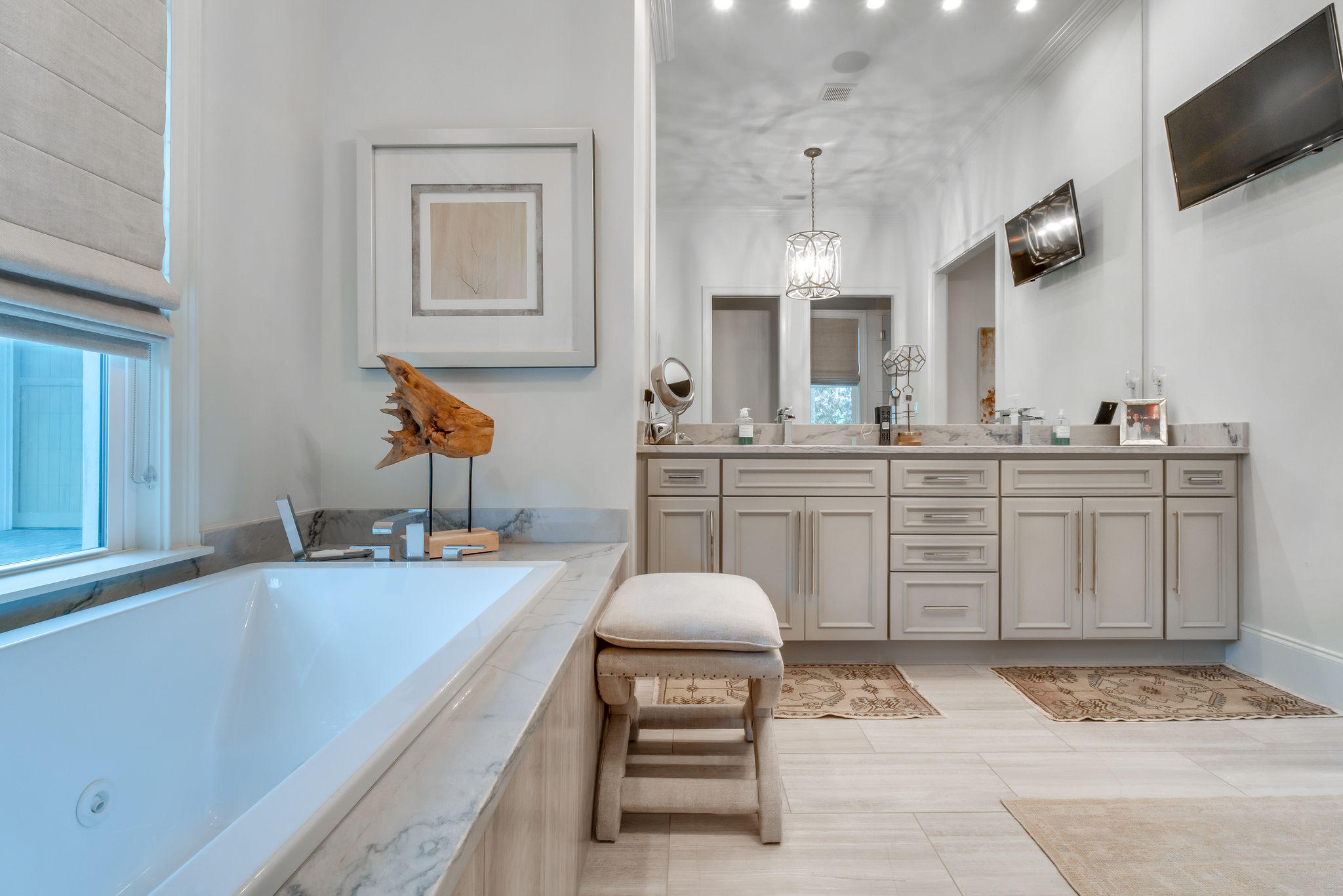ISLAND ESTATES - Residential