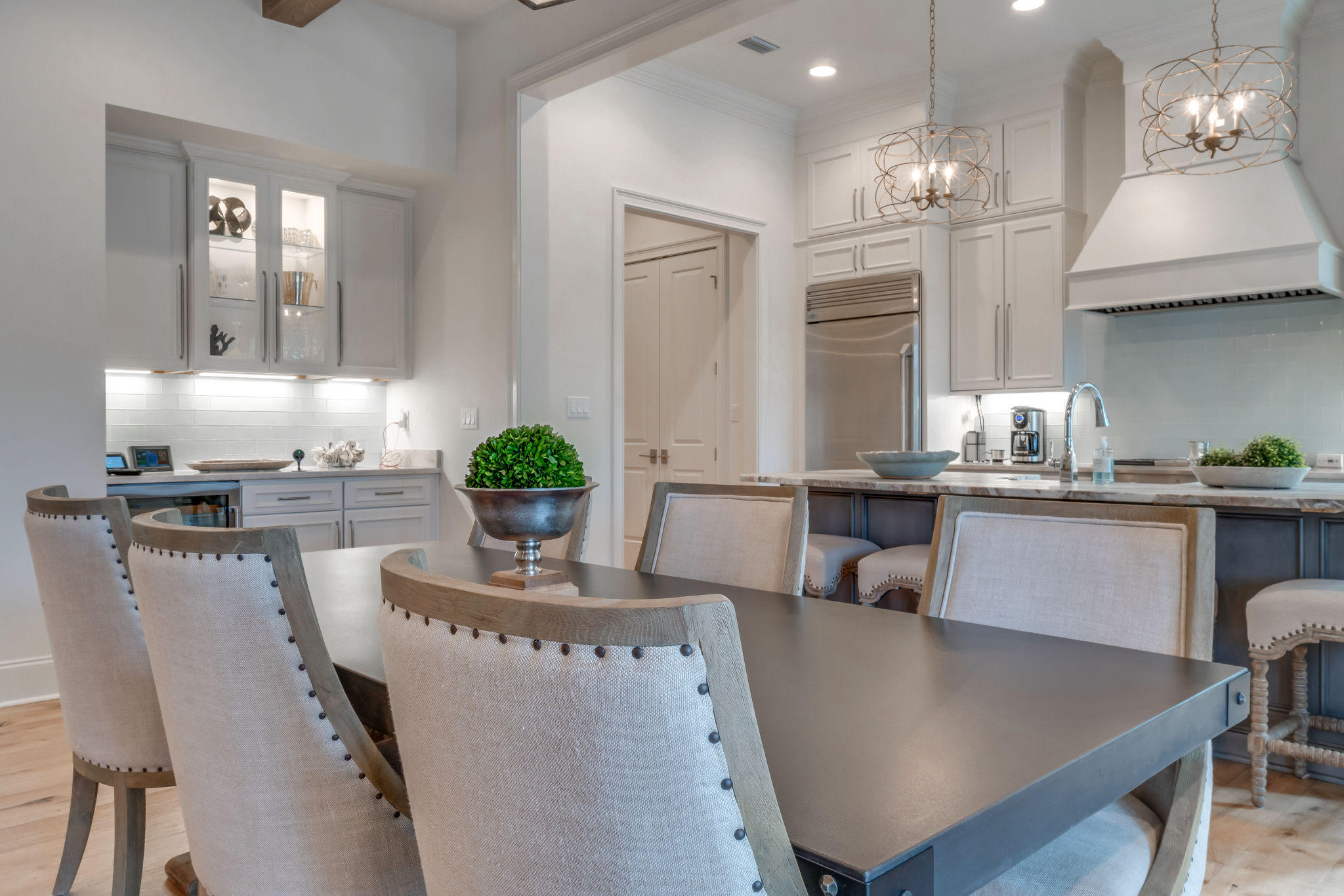 ISLAND ESTATES - Residential