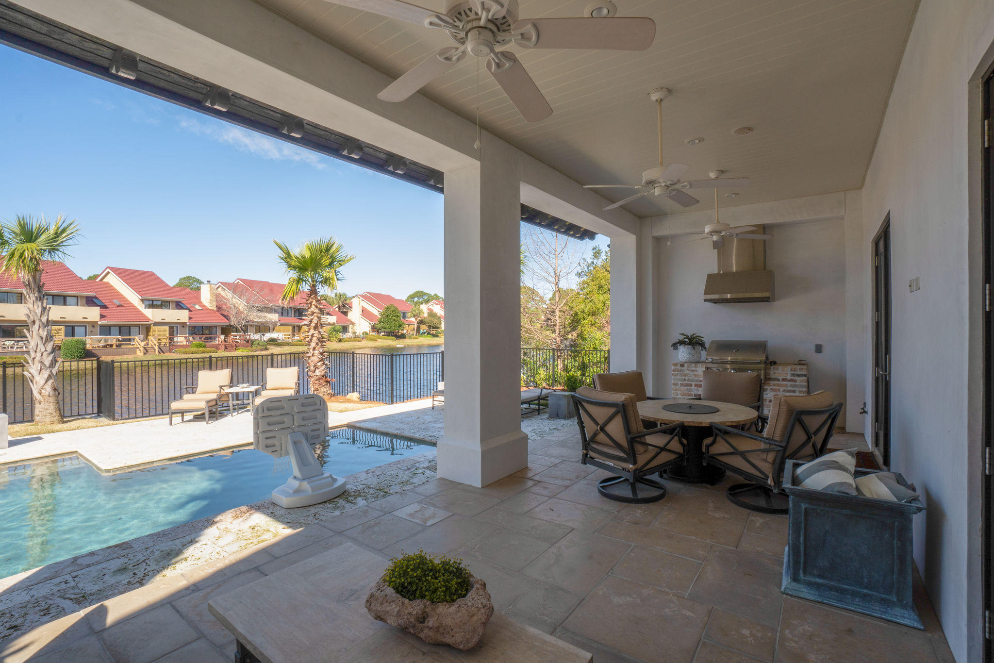 ISLAND ESTATES - Residential