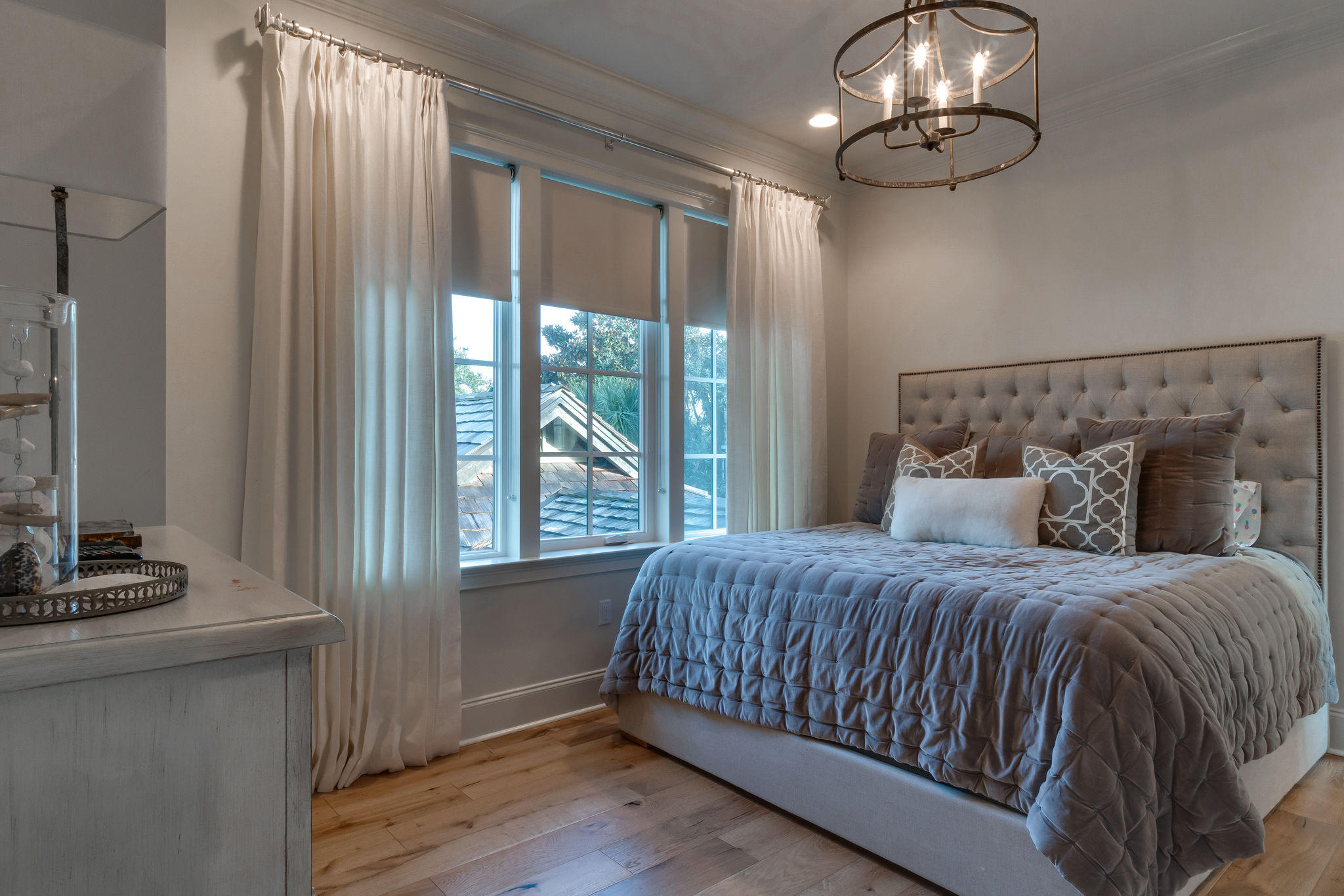 ISLAND ESTATES - Residential