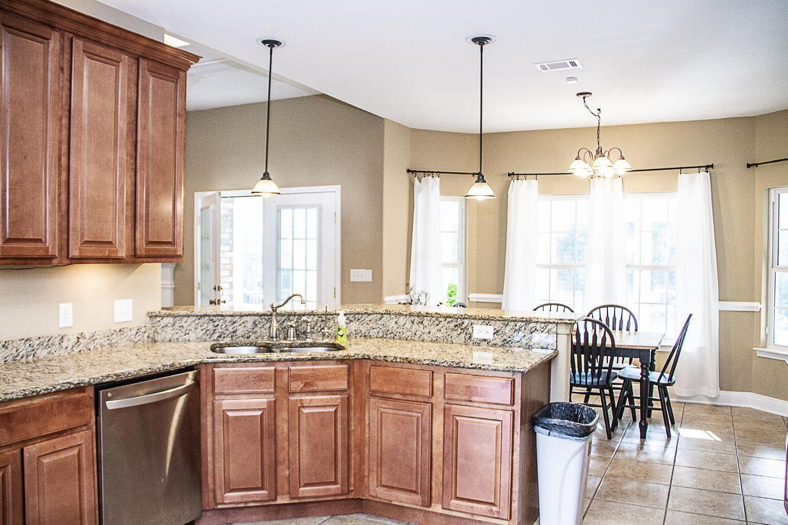 MATHISON CREEK ESTATES PH II - Residential Lease