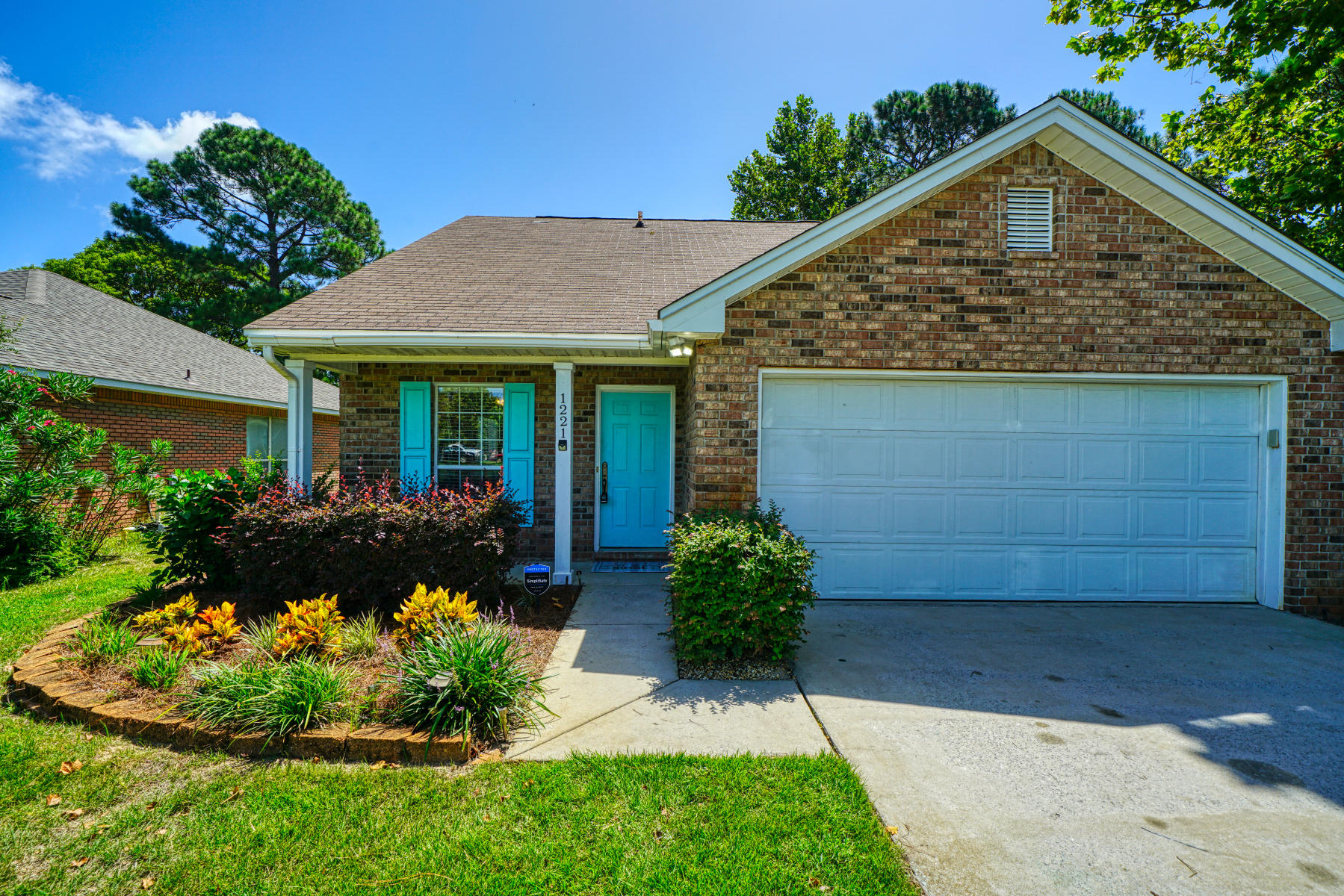 QUAIL LAKE - Residential