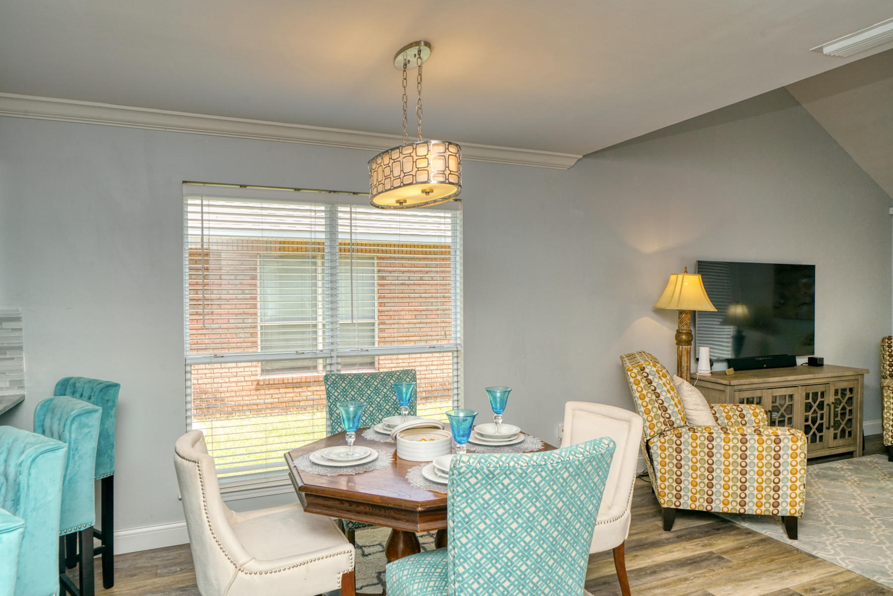 QUAIL LAKE - Residential