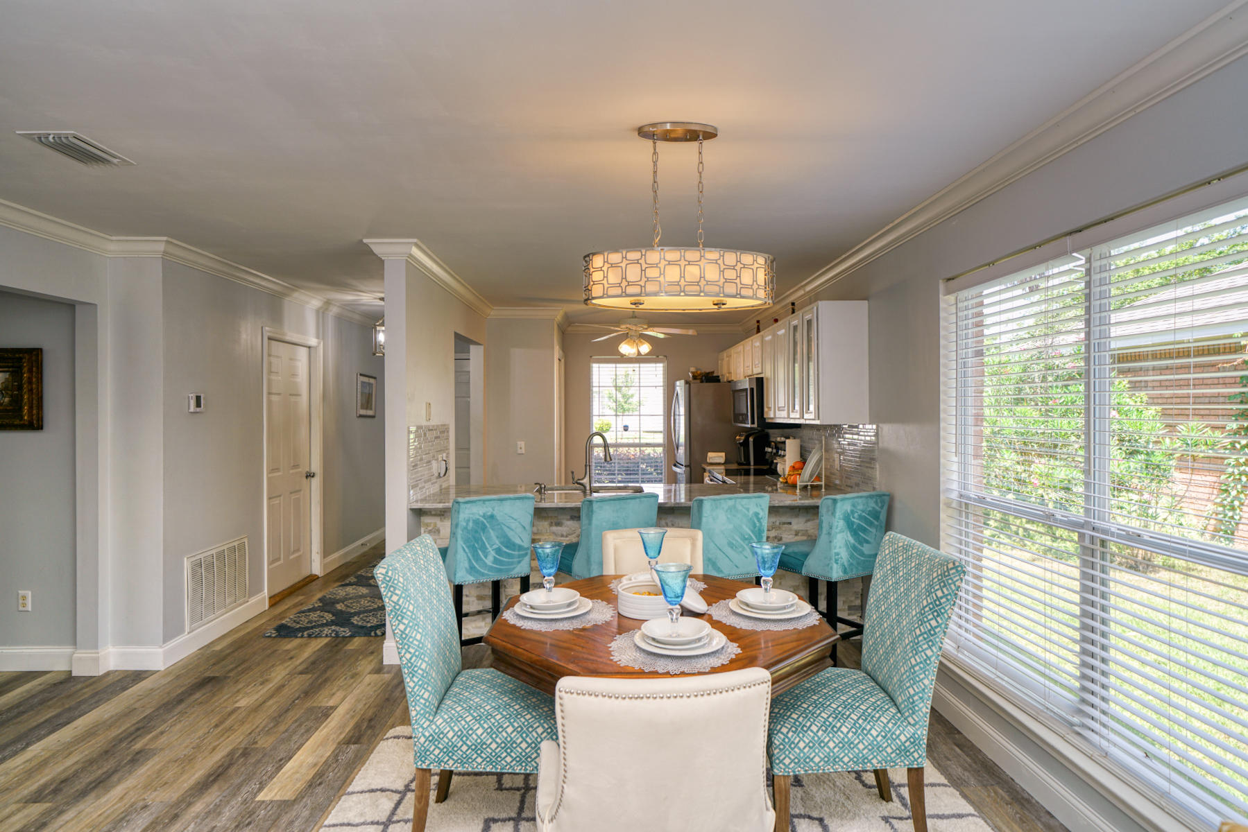 QUAIL LAKE - Residential