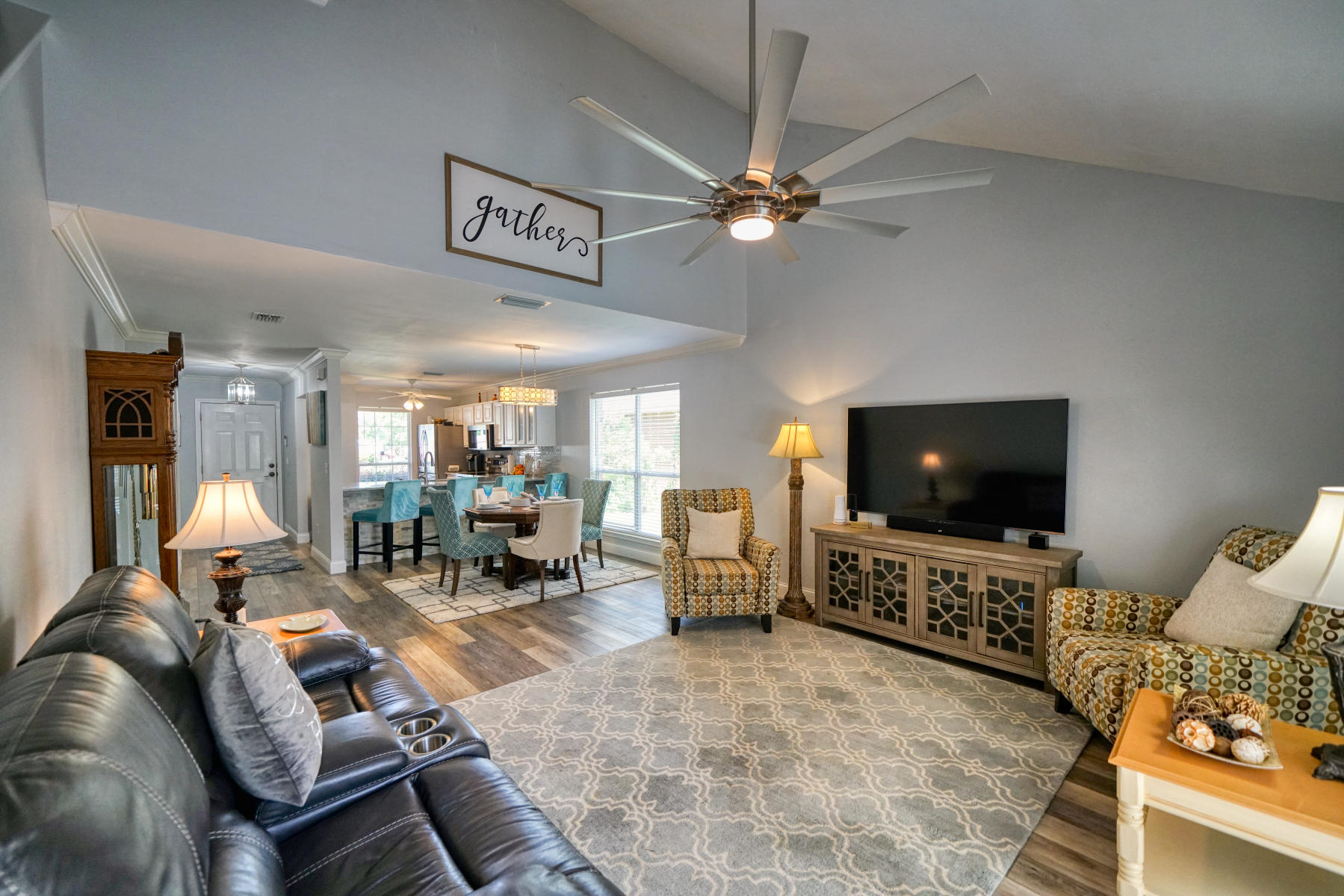 QUAIL LAKE - Residential