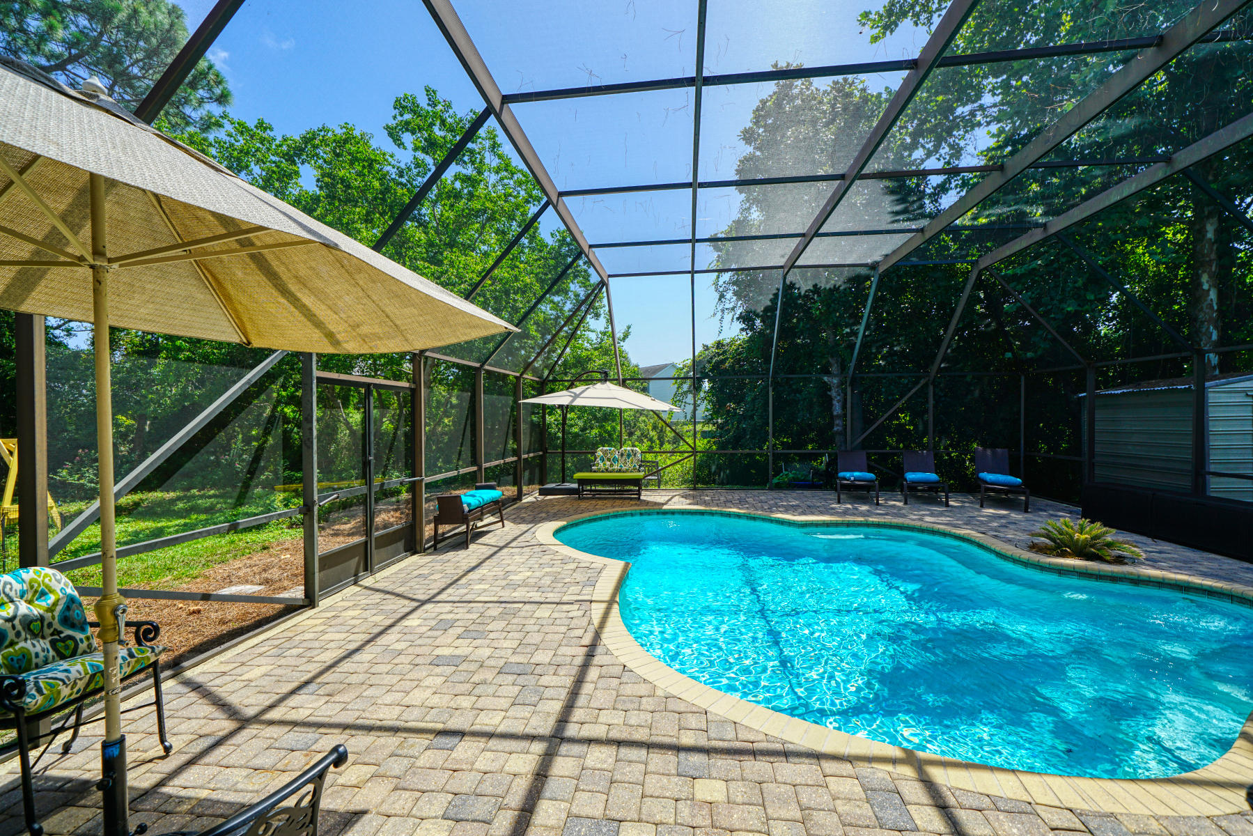 QUAIL LAKE - Residential