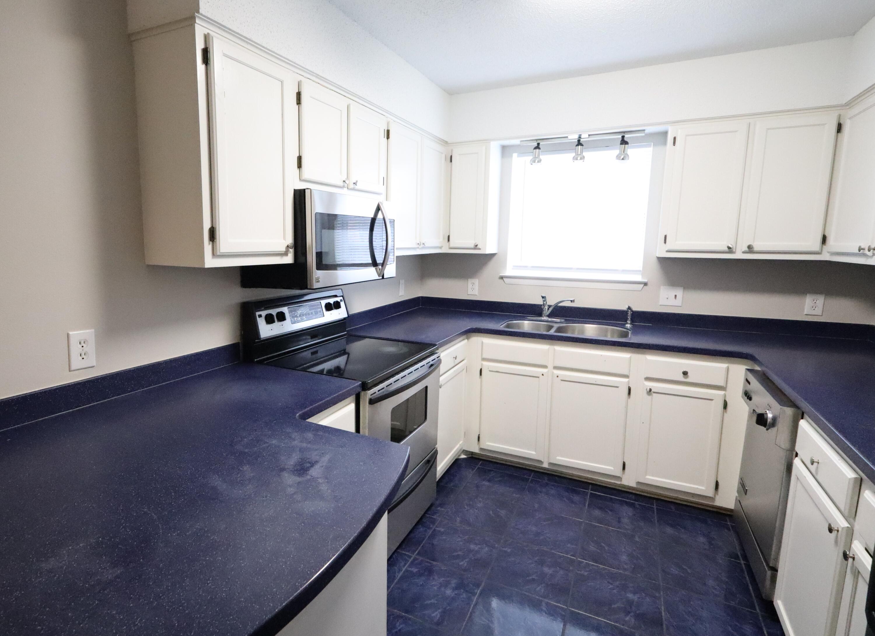 BELL-BROOK ESTATES - Residential Lease