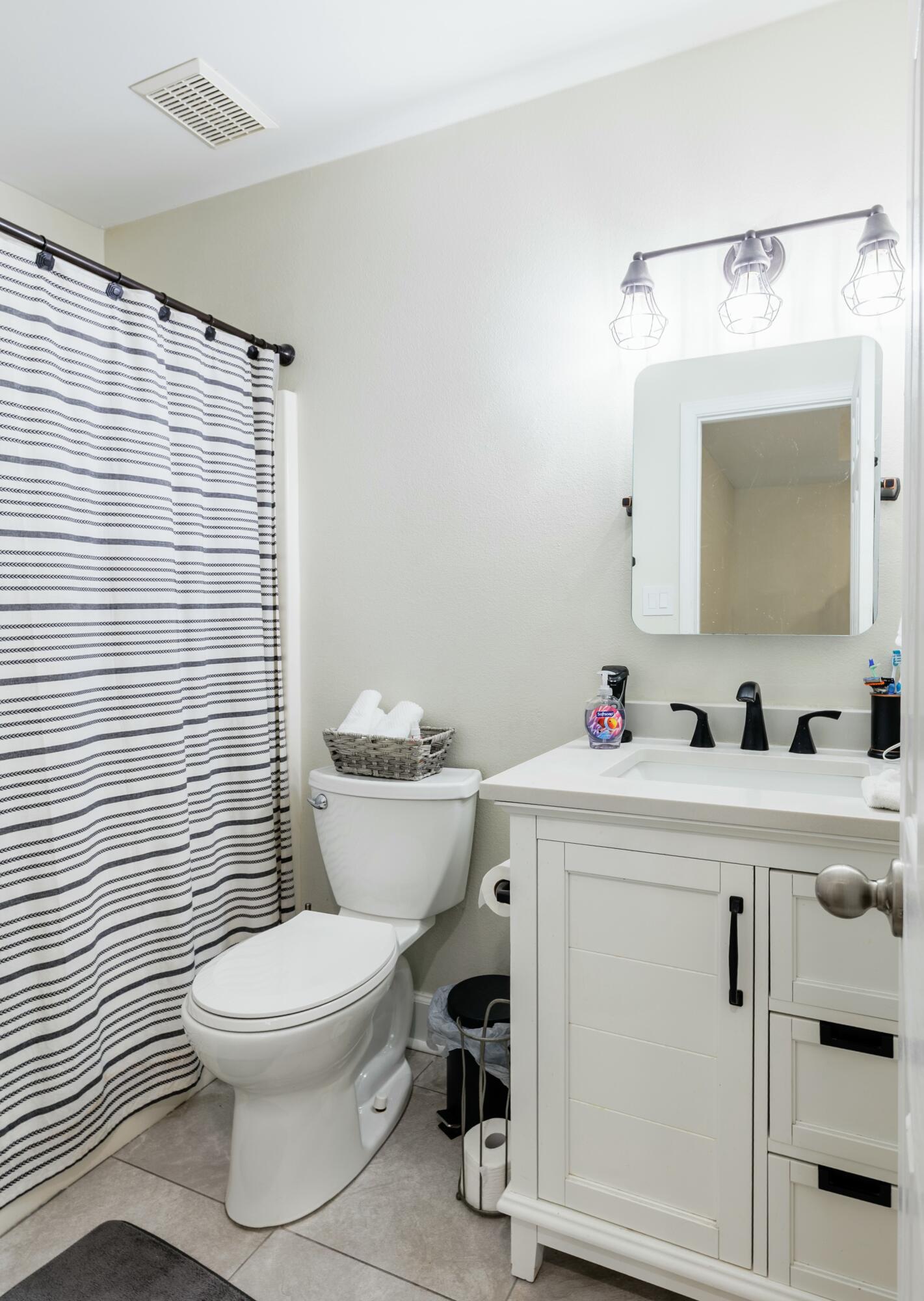 ADASHAN GARDYNS - Residential