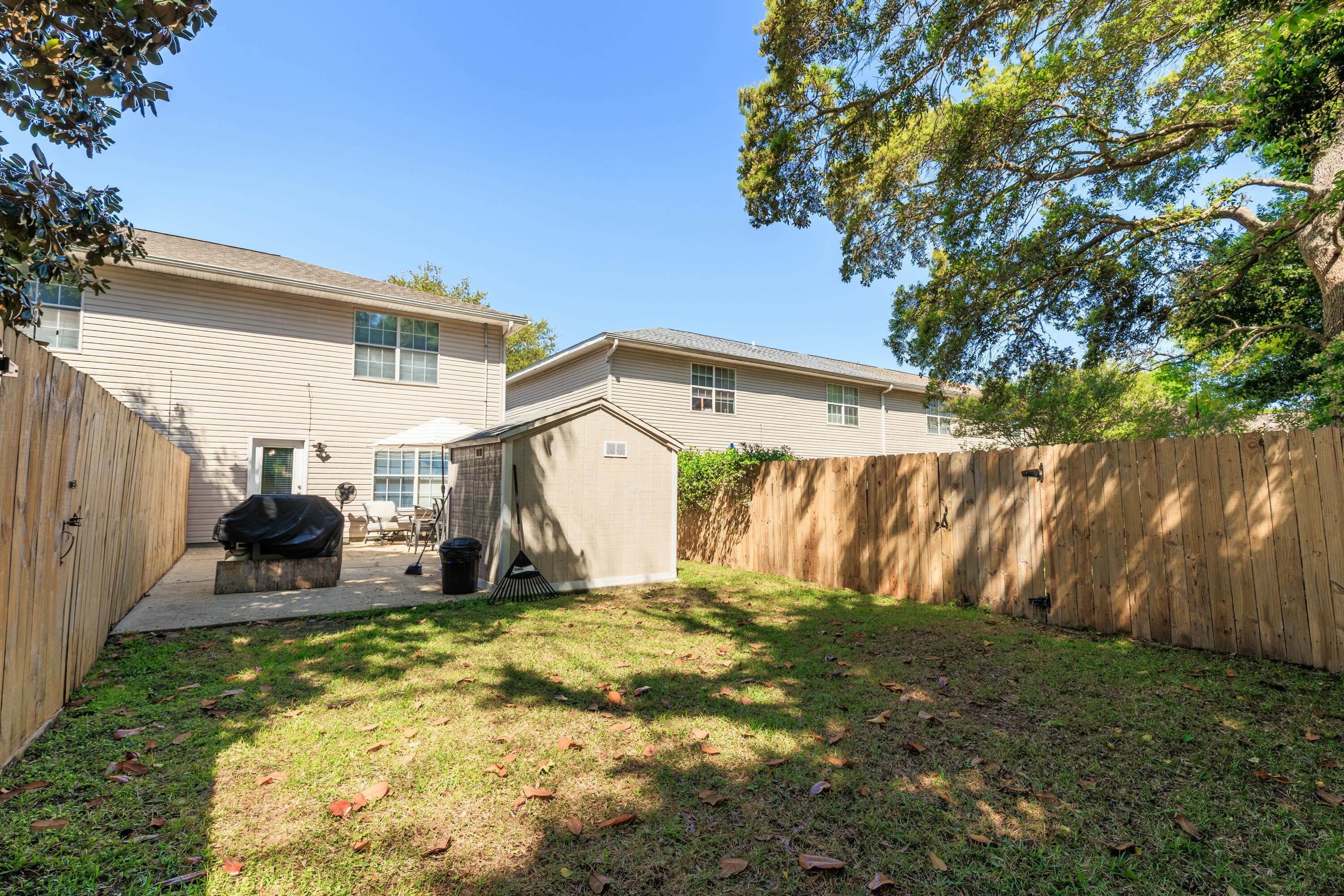 ADASHAN GARDYNS - Residential