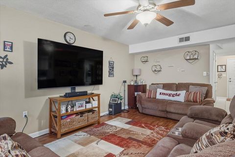 Photo of 1068 5Th Avenue, Shalimar, FL 32579 (MLS # 992301)