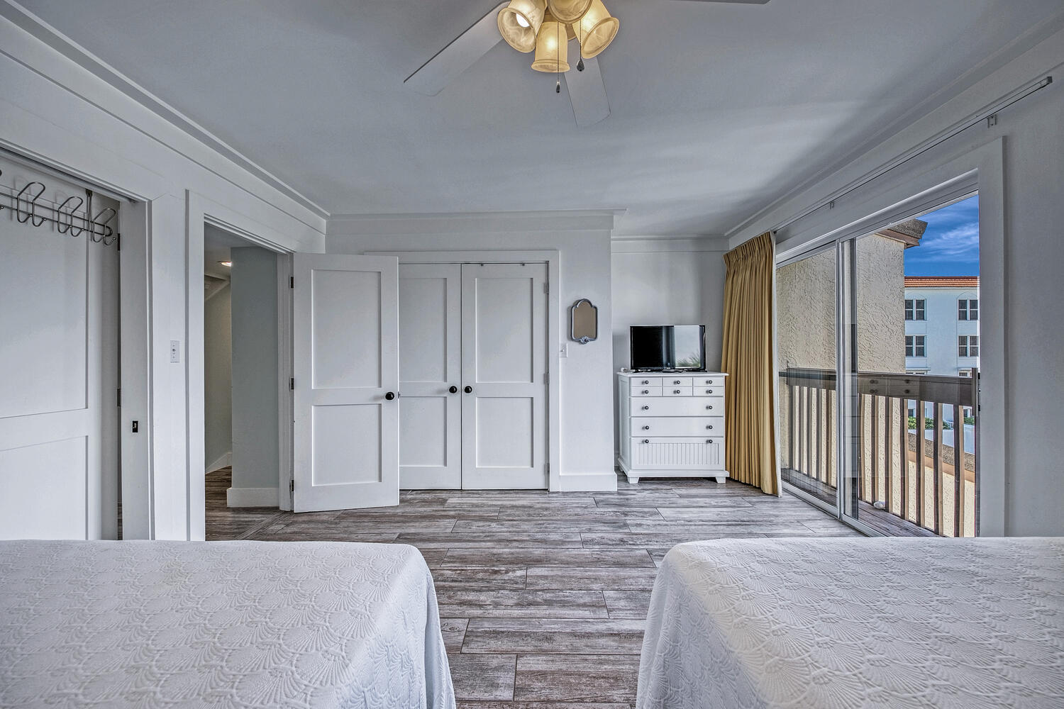 SEAGROVE BCH DUNE VILLAS PH 1 - Residential