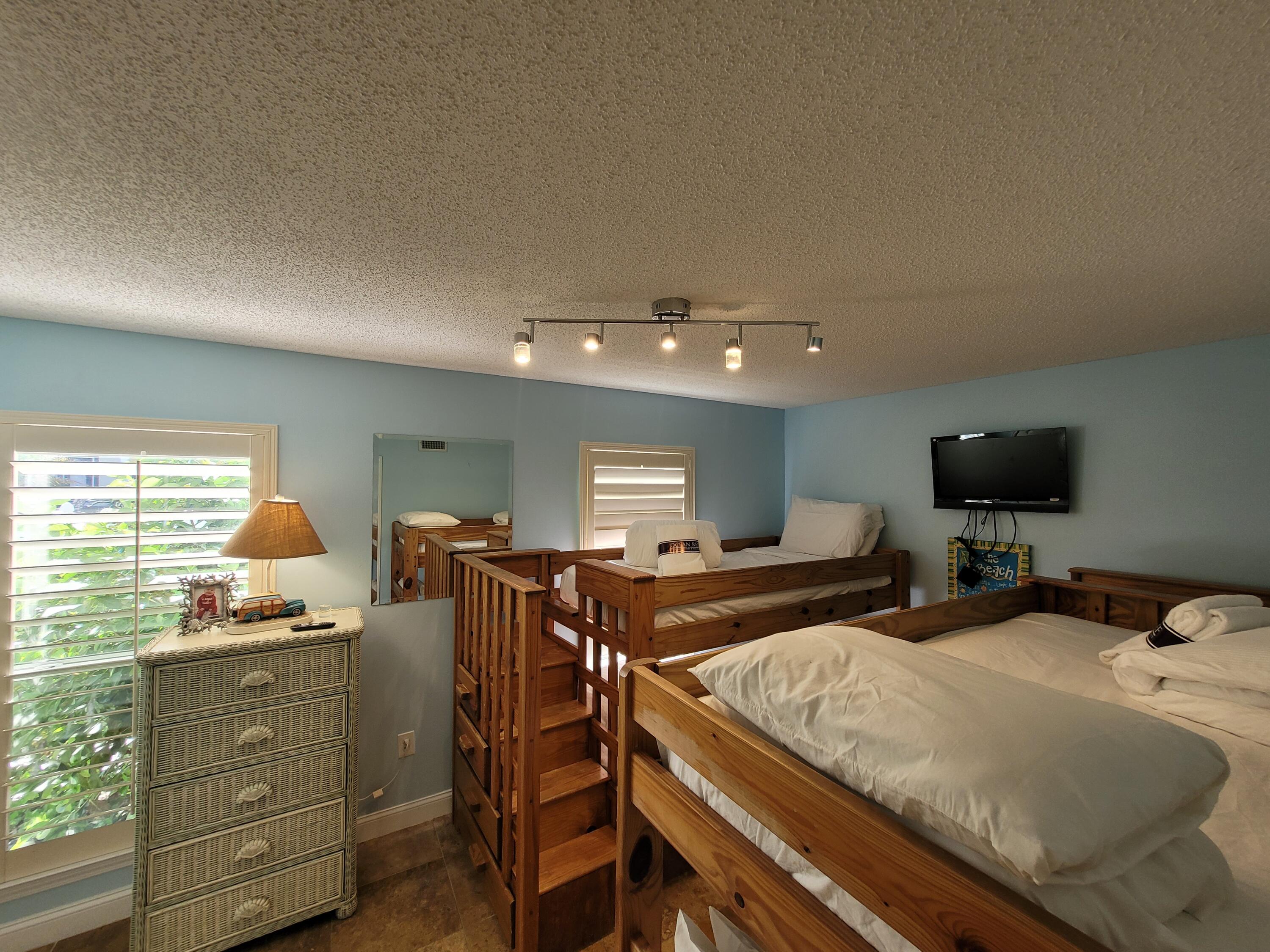 WINDANCER SHORES - Residential