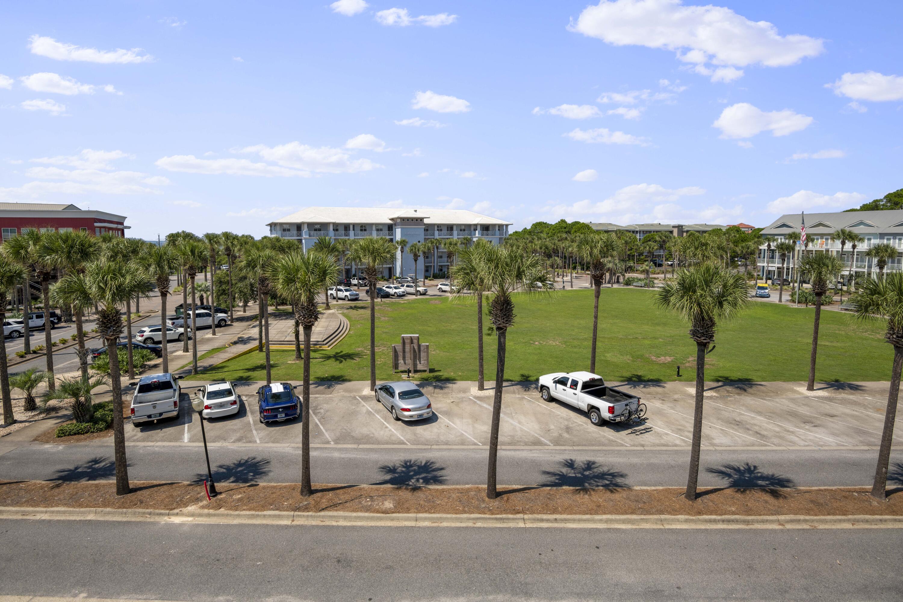 Gulf Place Residence - Residential