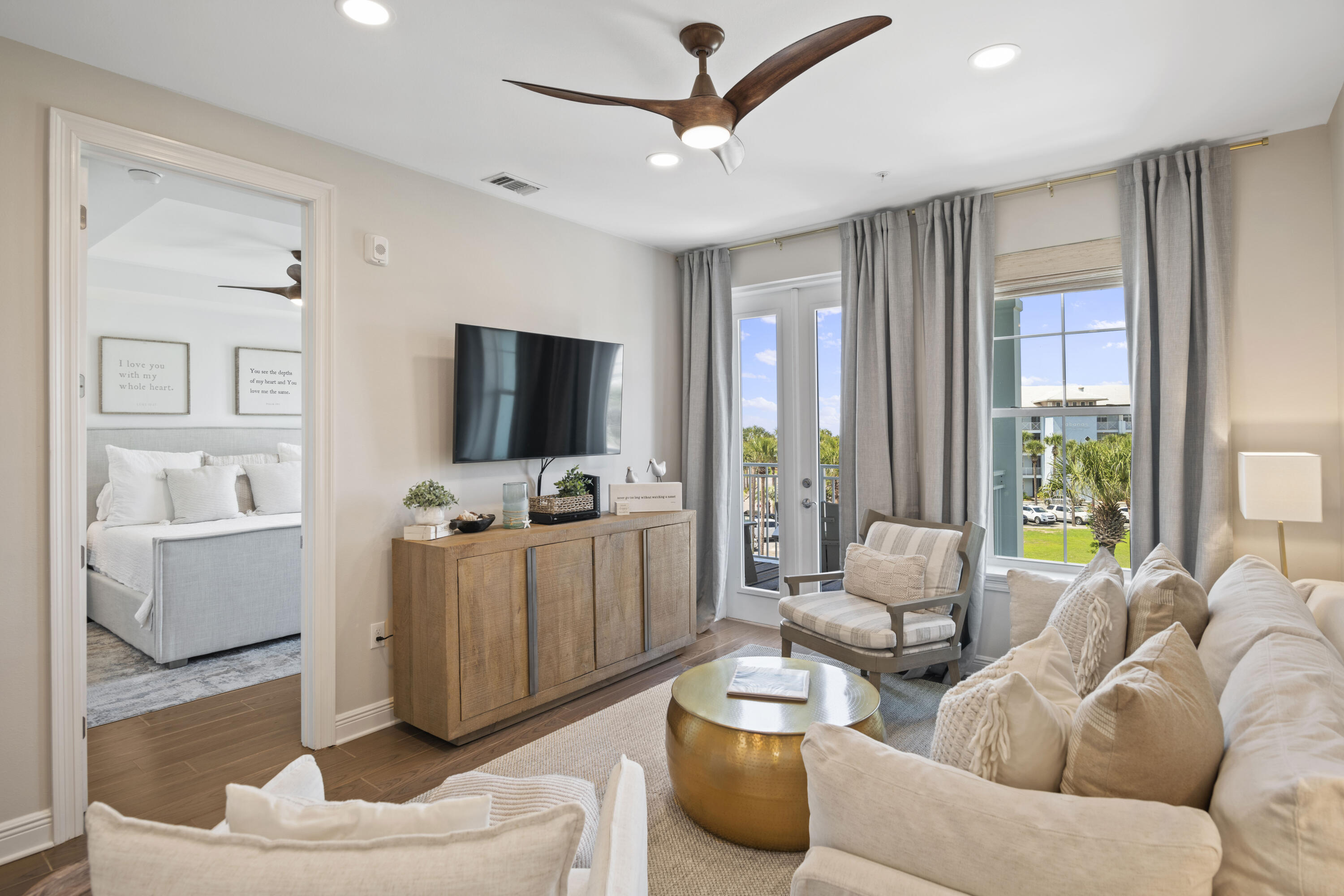 Gulf Place Residence - Residential