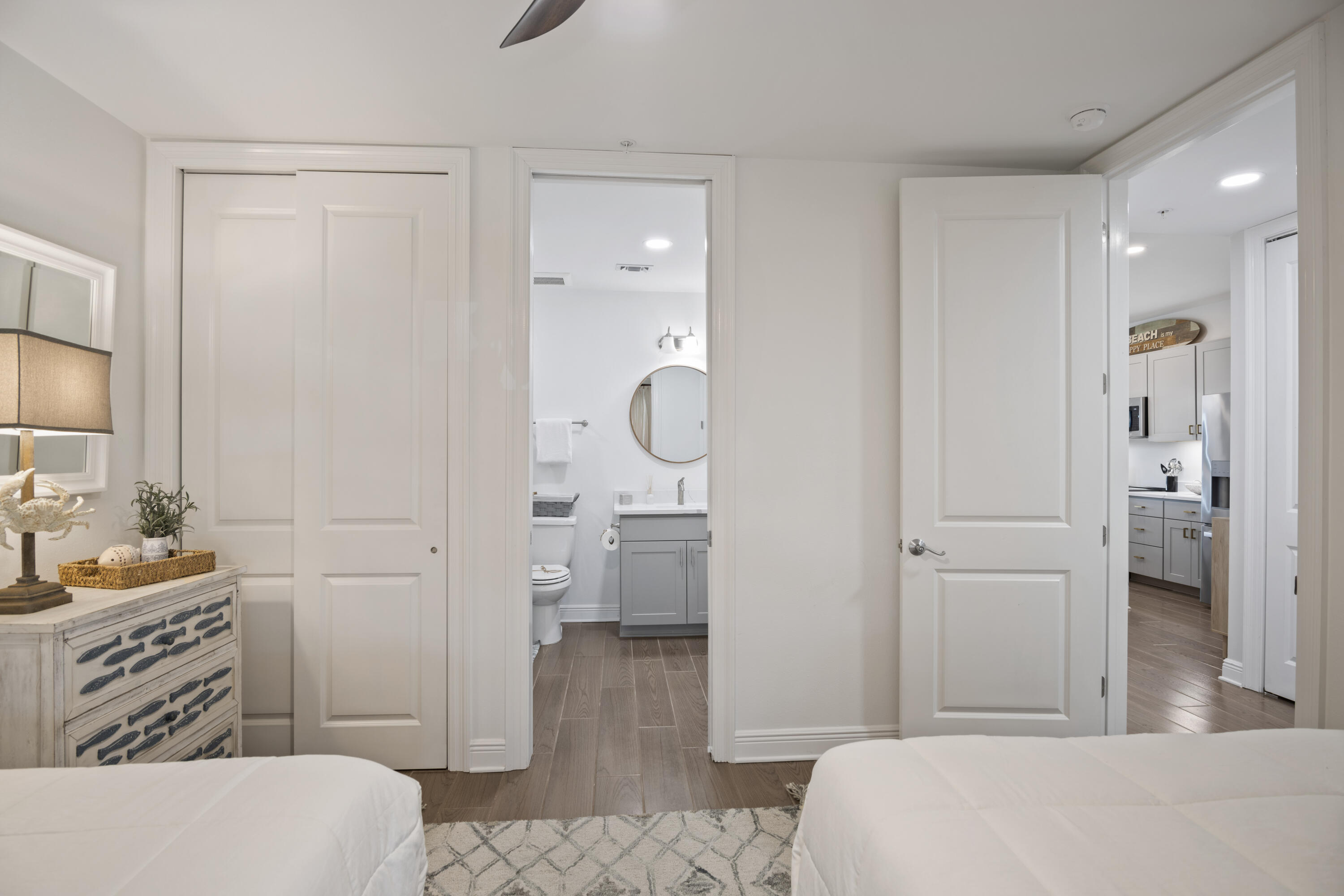 Gulf Place Residence - Residential