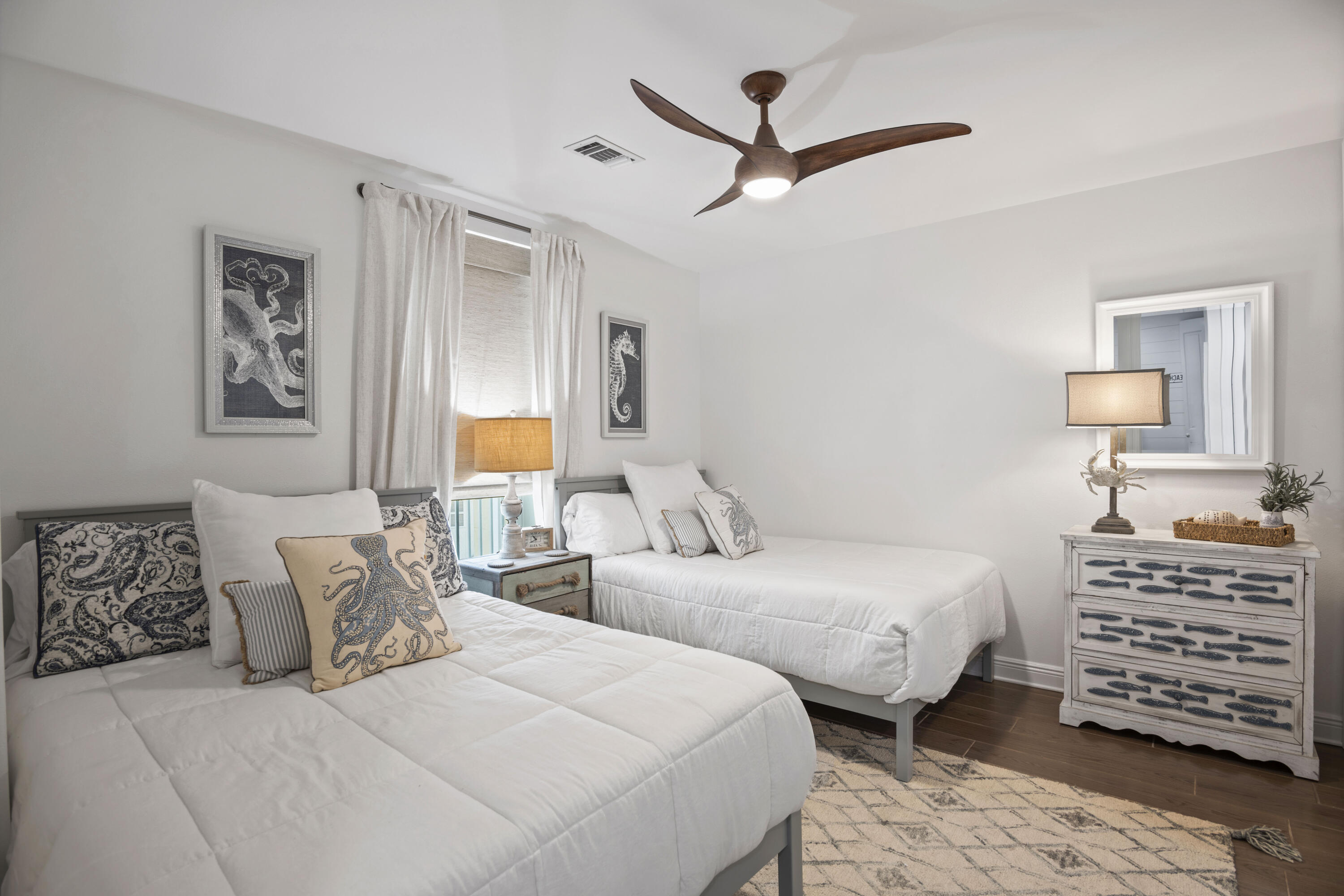 Gulf Place Residence - Residential