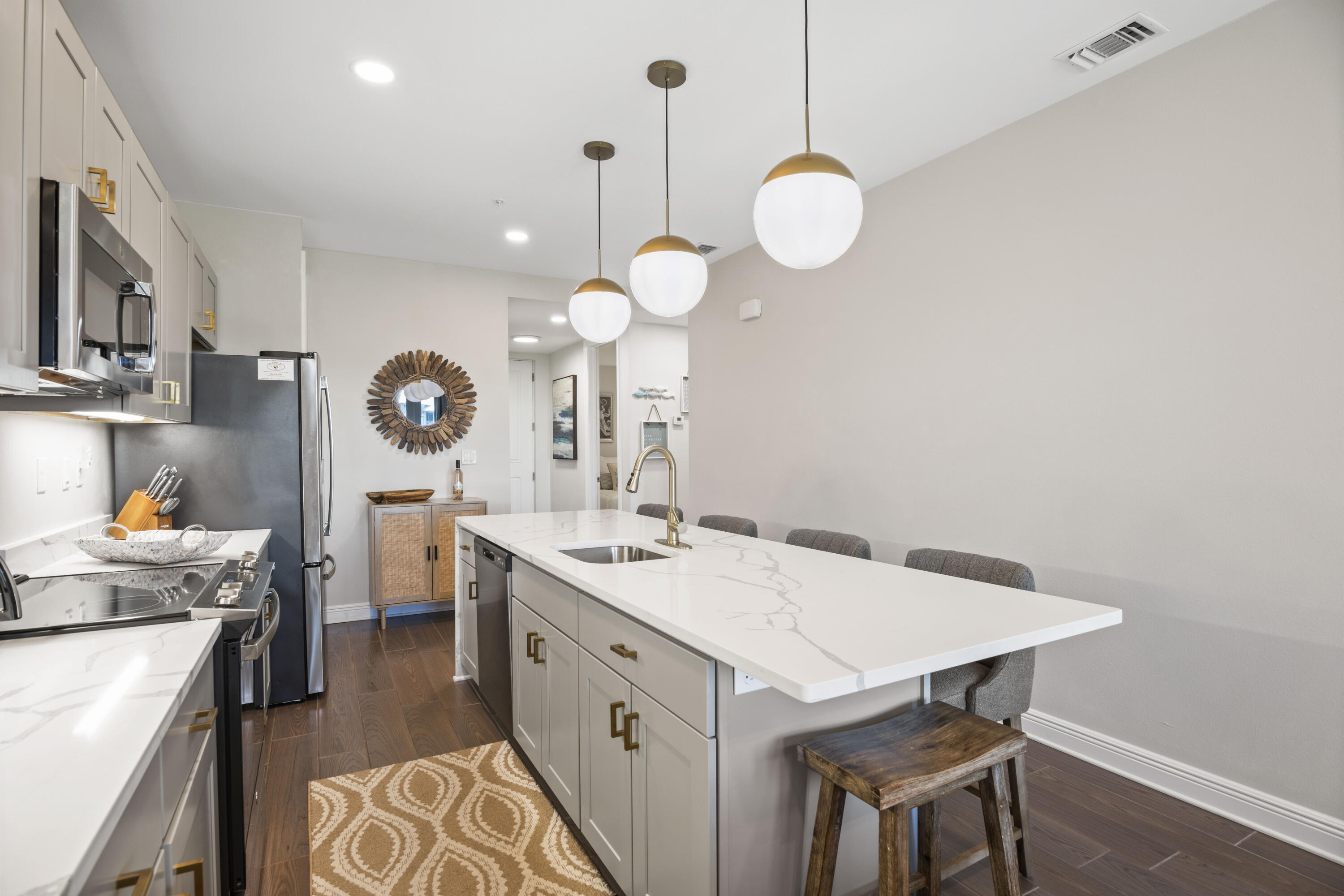 Gulf Place Residence - Residential